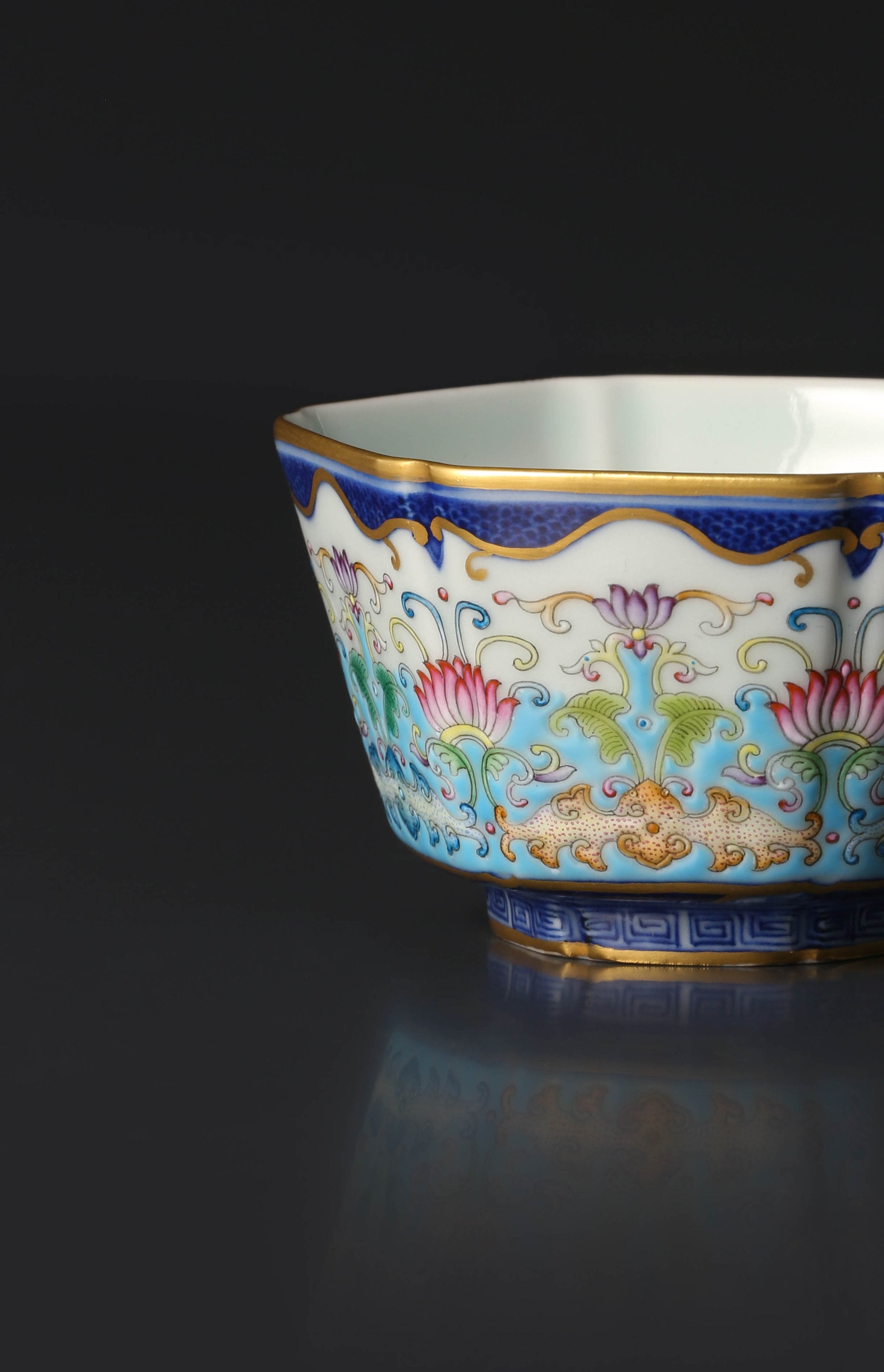 Dayazhai Enamel Auspicious Six-Sided Cup