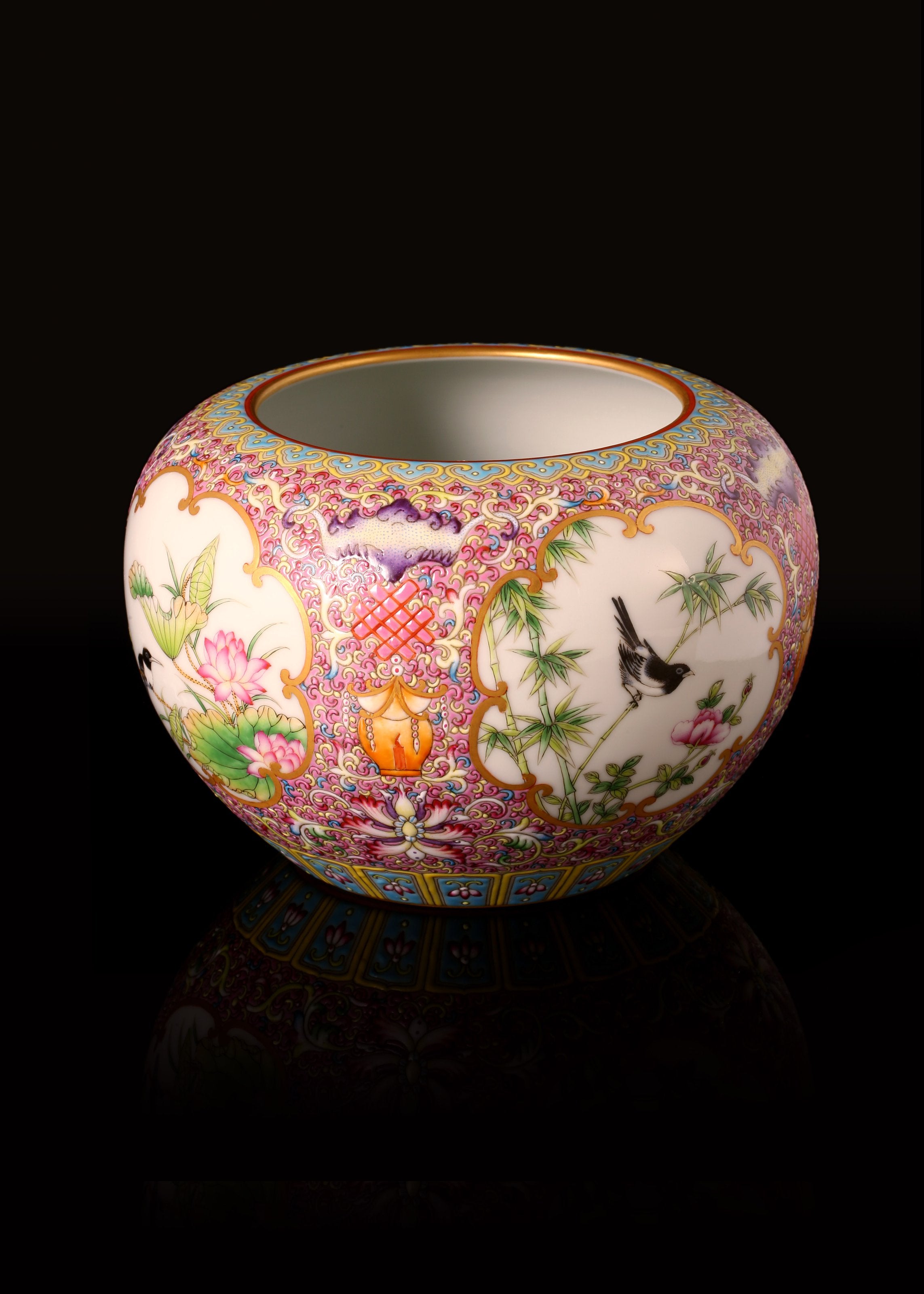 Enamel-painted four-pane window with floral and bird motifs (Jianshui)