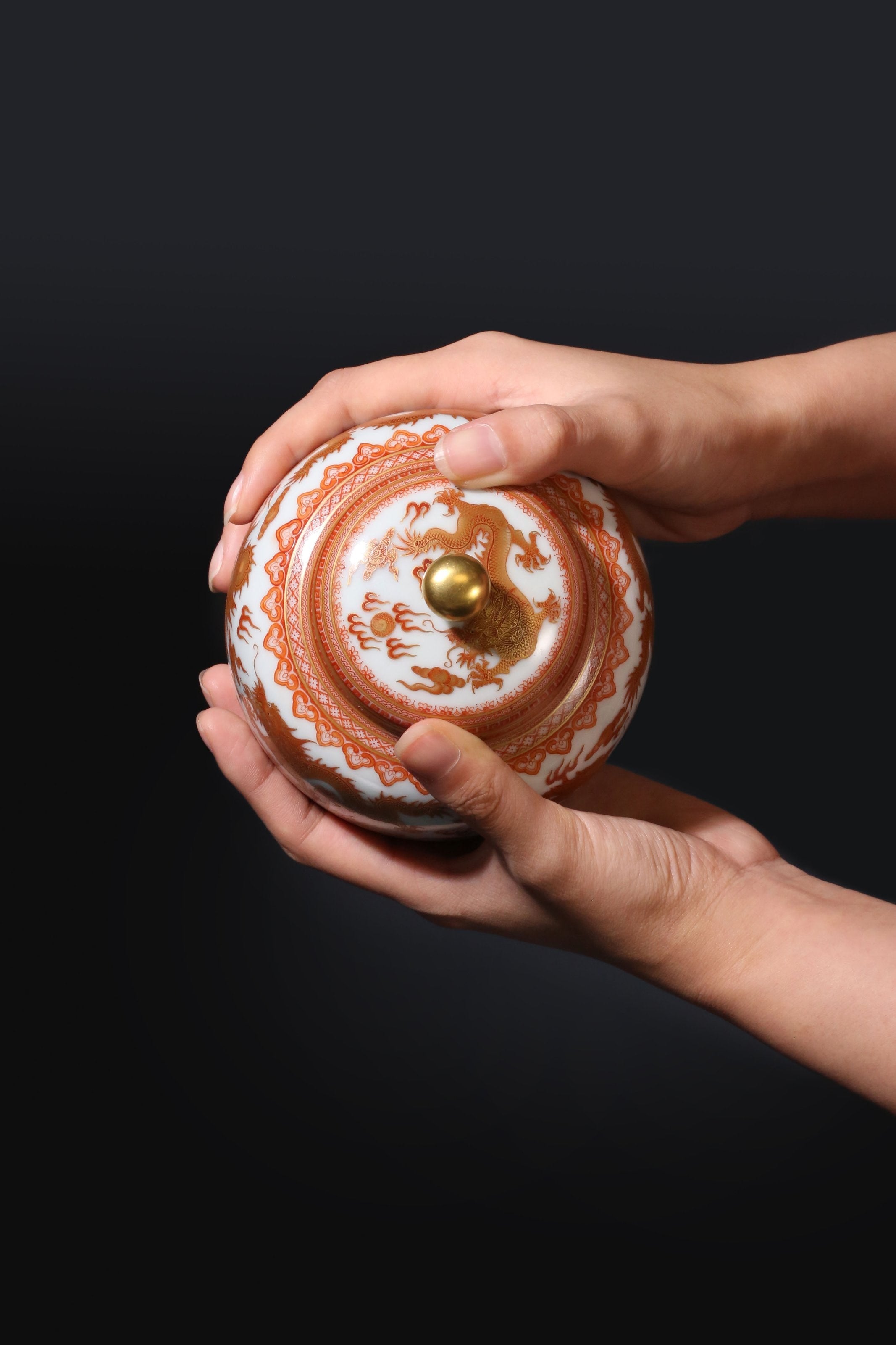 Iron-red Nine Dragons Tea Canister