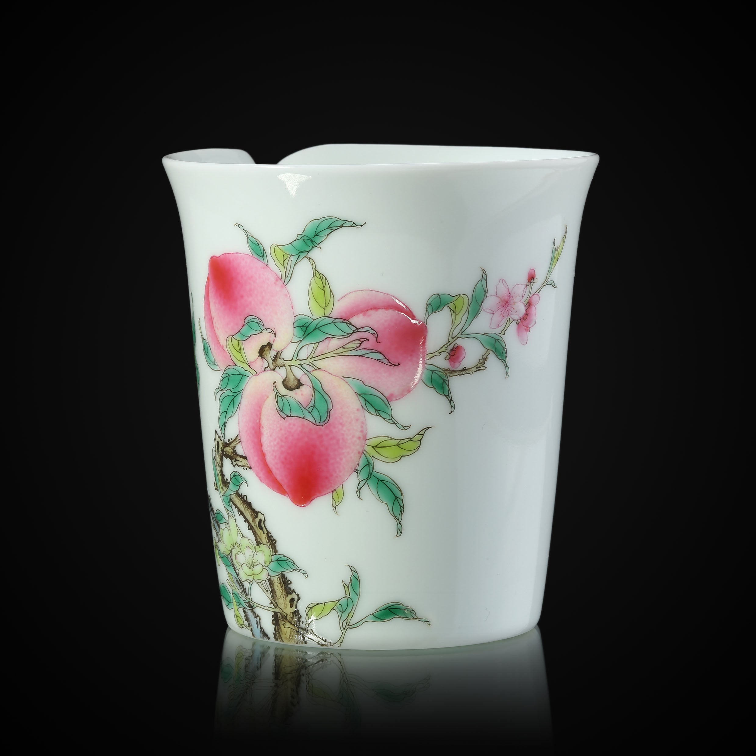 Famille Rose Gold Flower Peach Tea Holder/Fair Cup/Chicken Heart Cup