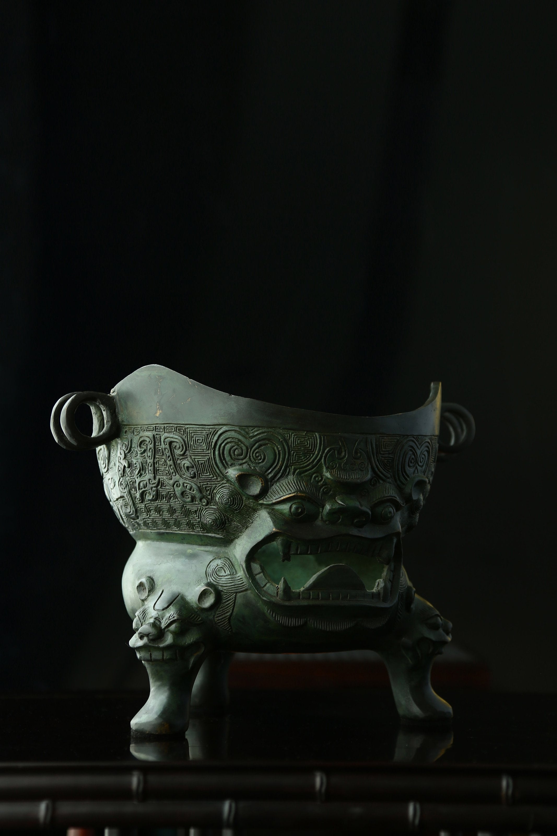 Replica of Western Zhou bronze animal head tea incense burner