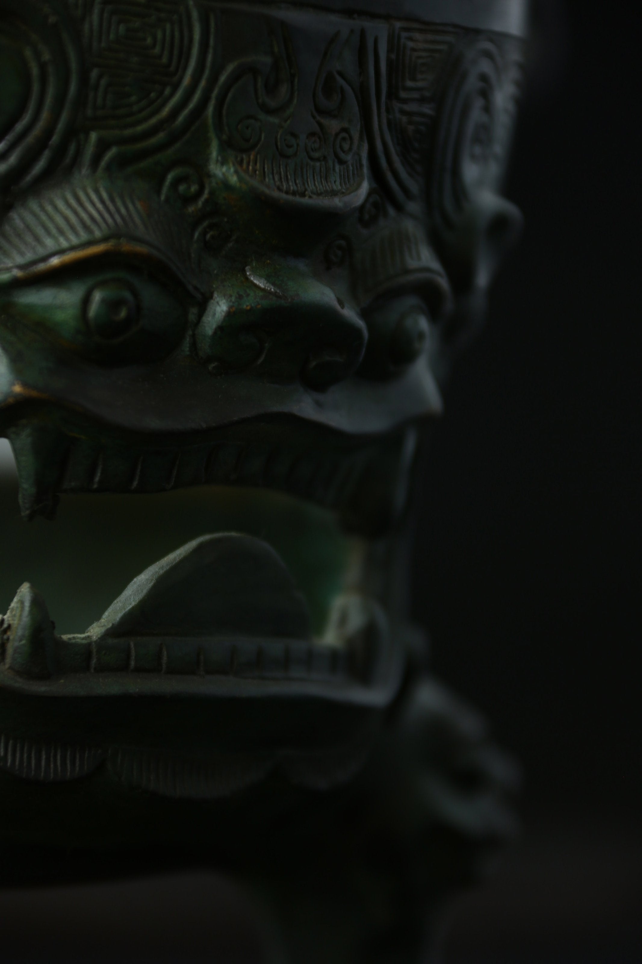 Replica of Western Zhou bronze animal head tea incense burner