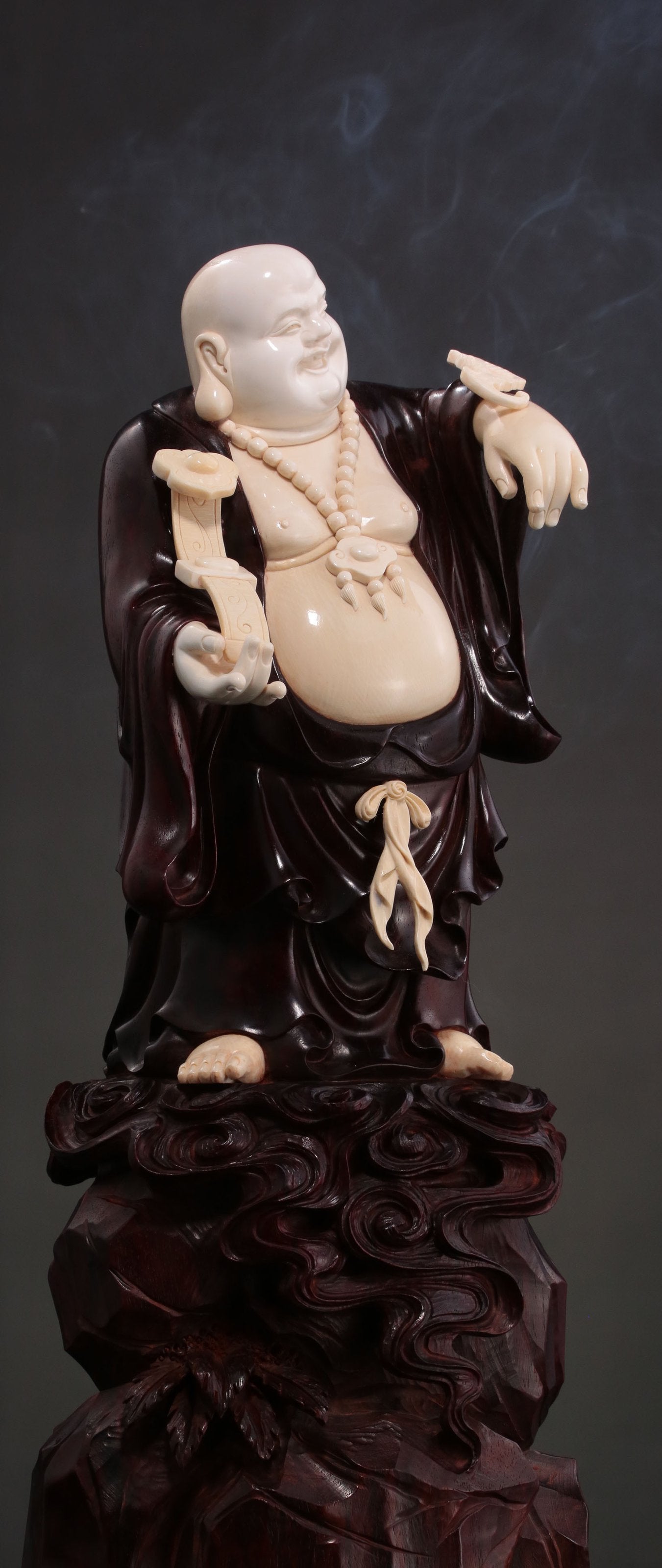 May your happiness be as boundless as the Eastern Sea, like that of Maitreya Buddha.