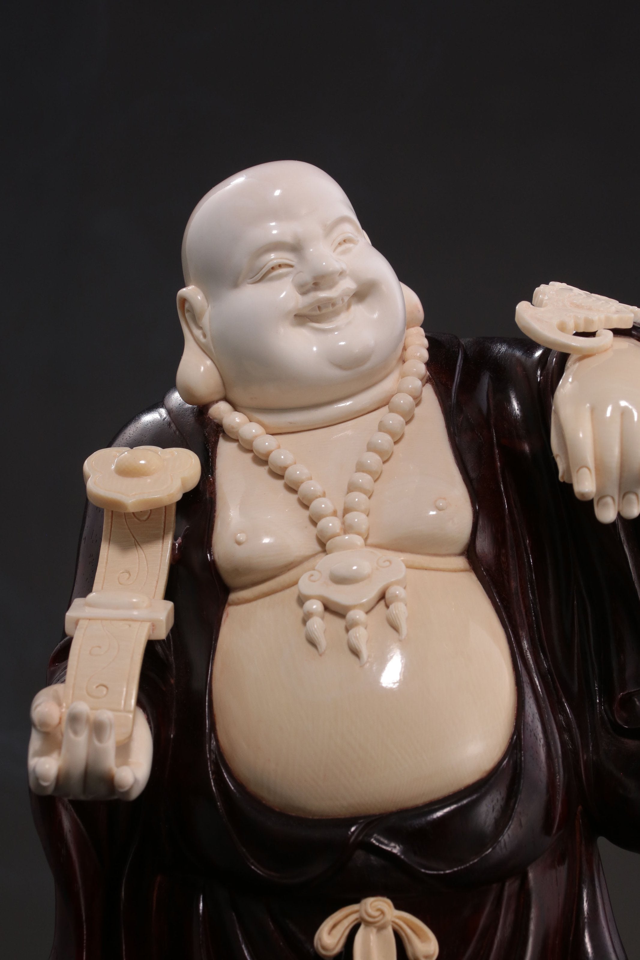 May your happiness be as boundless as the Eastern Sea, like that of Maitreya Buddha.