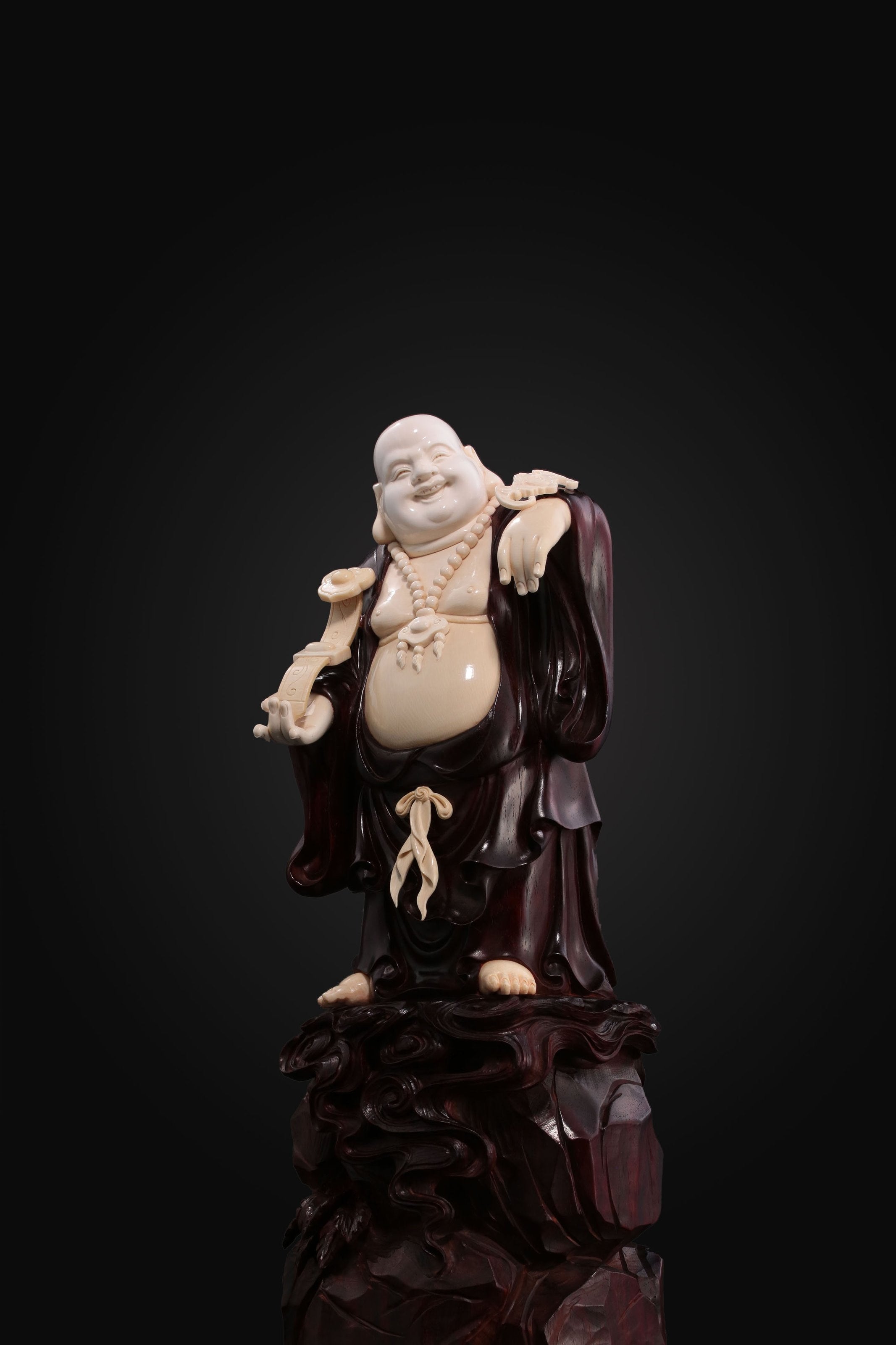 May your happiness be as boundless as the Eastern Sea, like that of Maitreya Buddha.