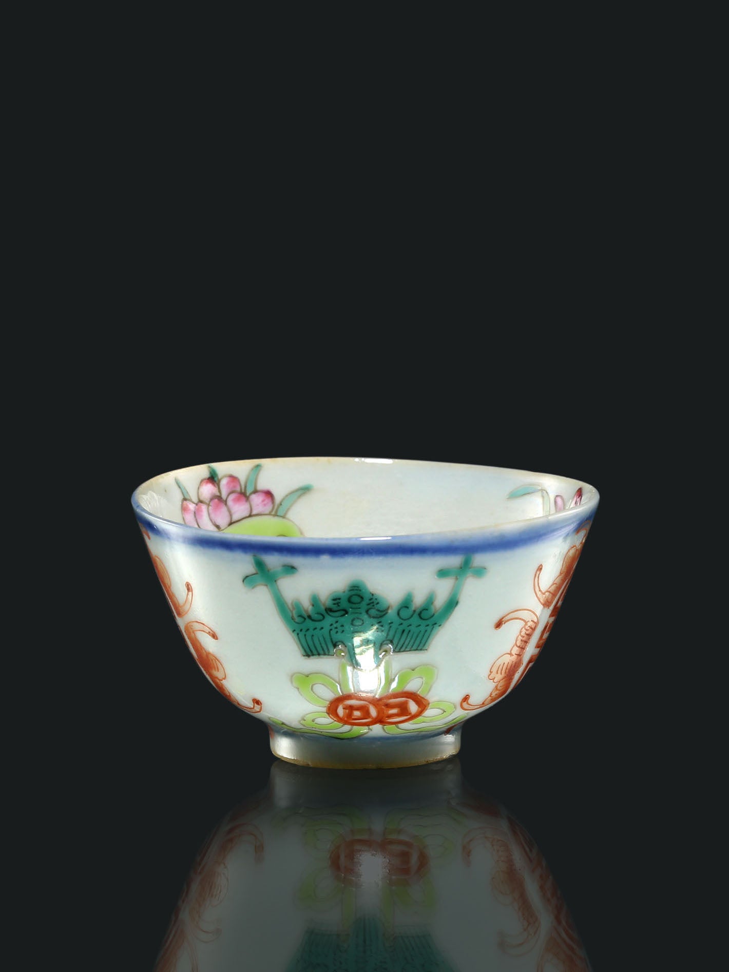 Double Flying Together / Blessed with Longevity and Happiness / Peach Blossoms in Full Bloom Doucai Cup
