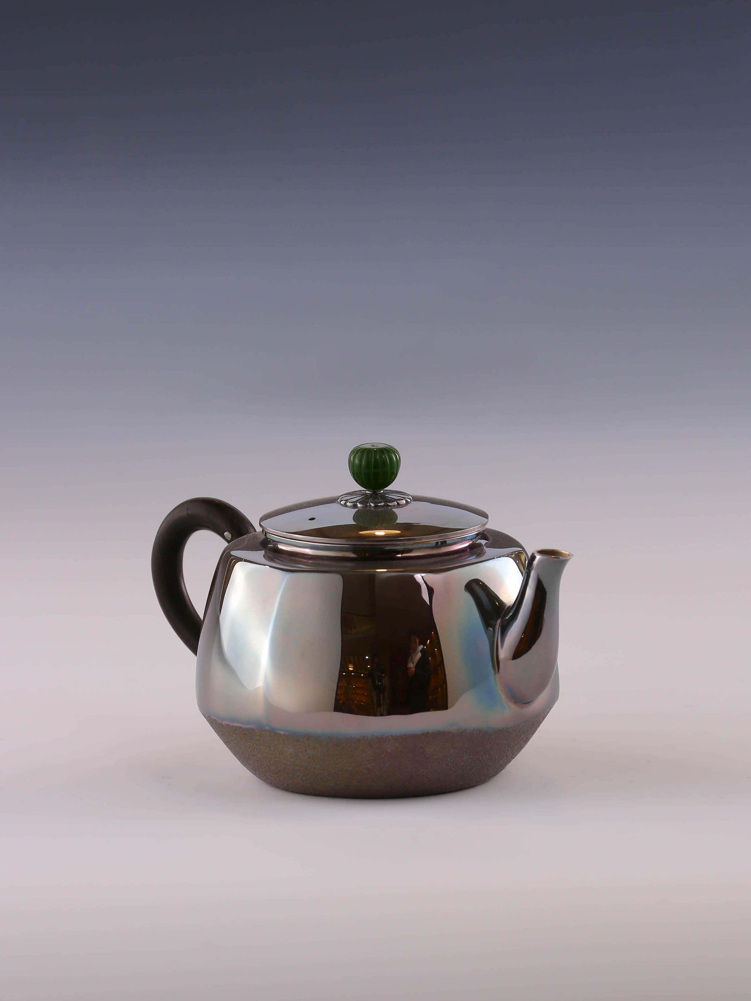 Smooth Jade-Knob Sterling Silver Teapot