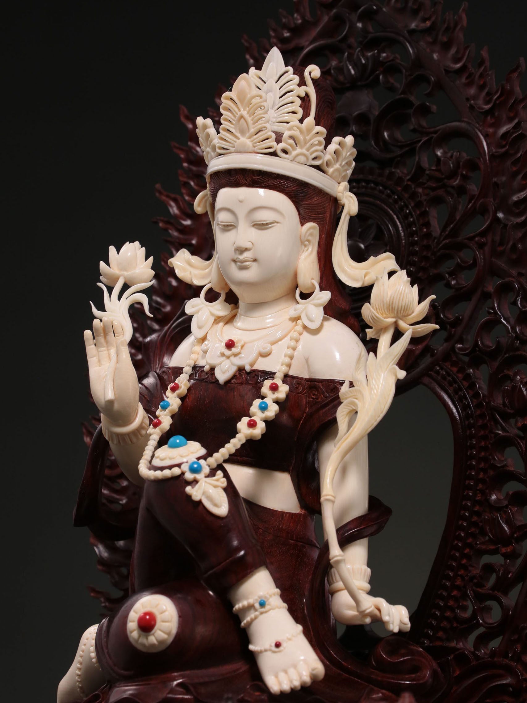 Guanyin Bodhisattva's tears manifested