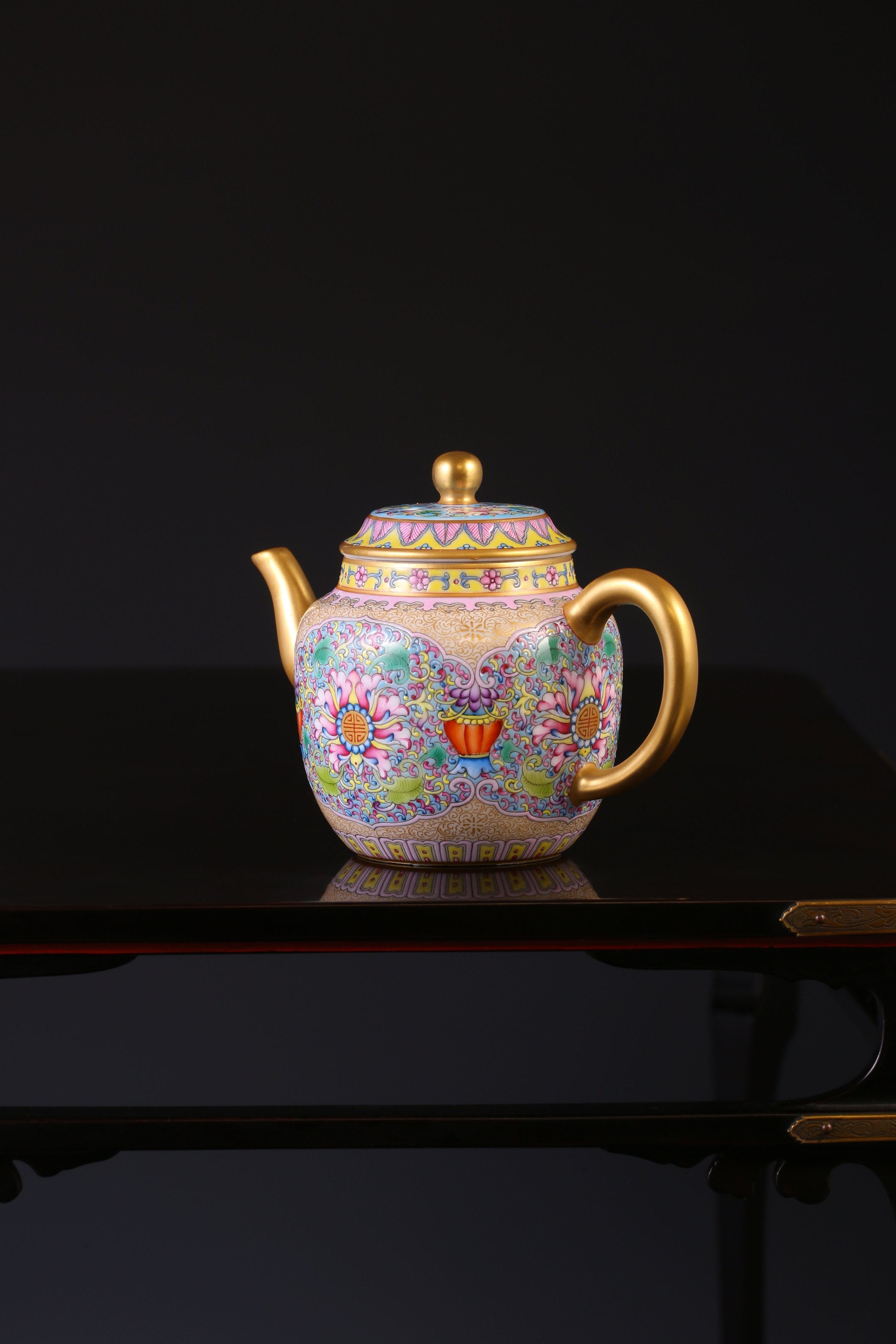 Dayazhai Guyuexuan Palace Lantern Pot