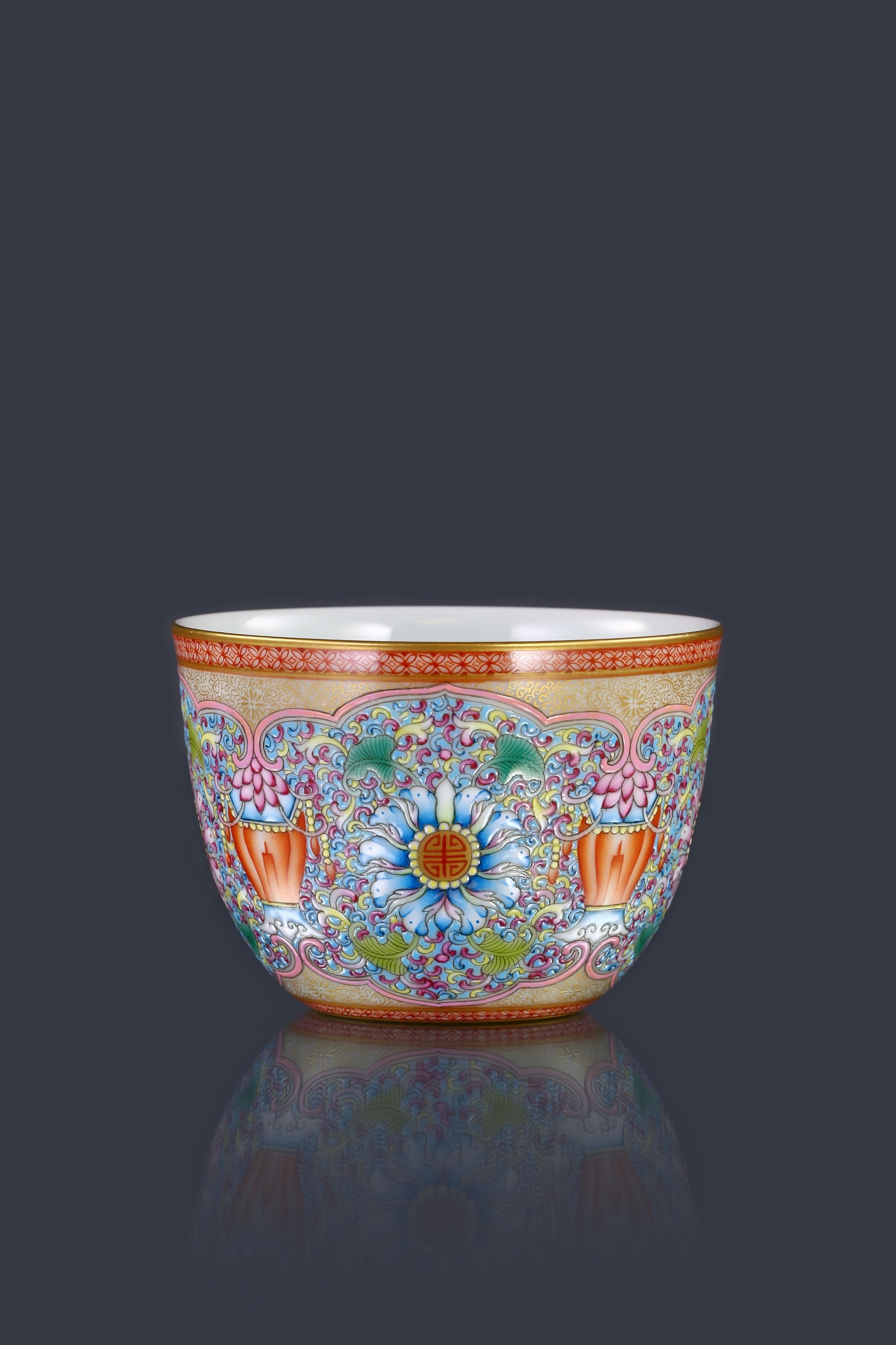 Dayazhai Guyuexuan Longevity Lantern Jar Cup