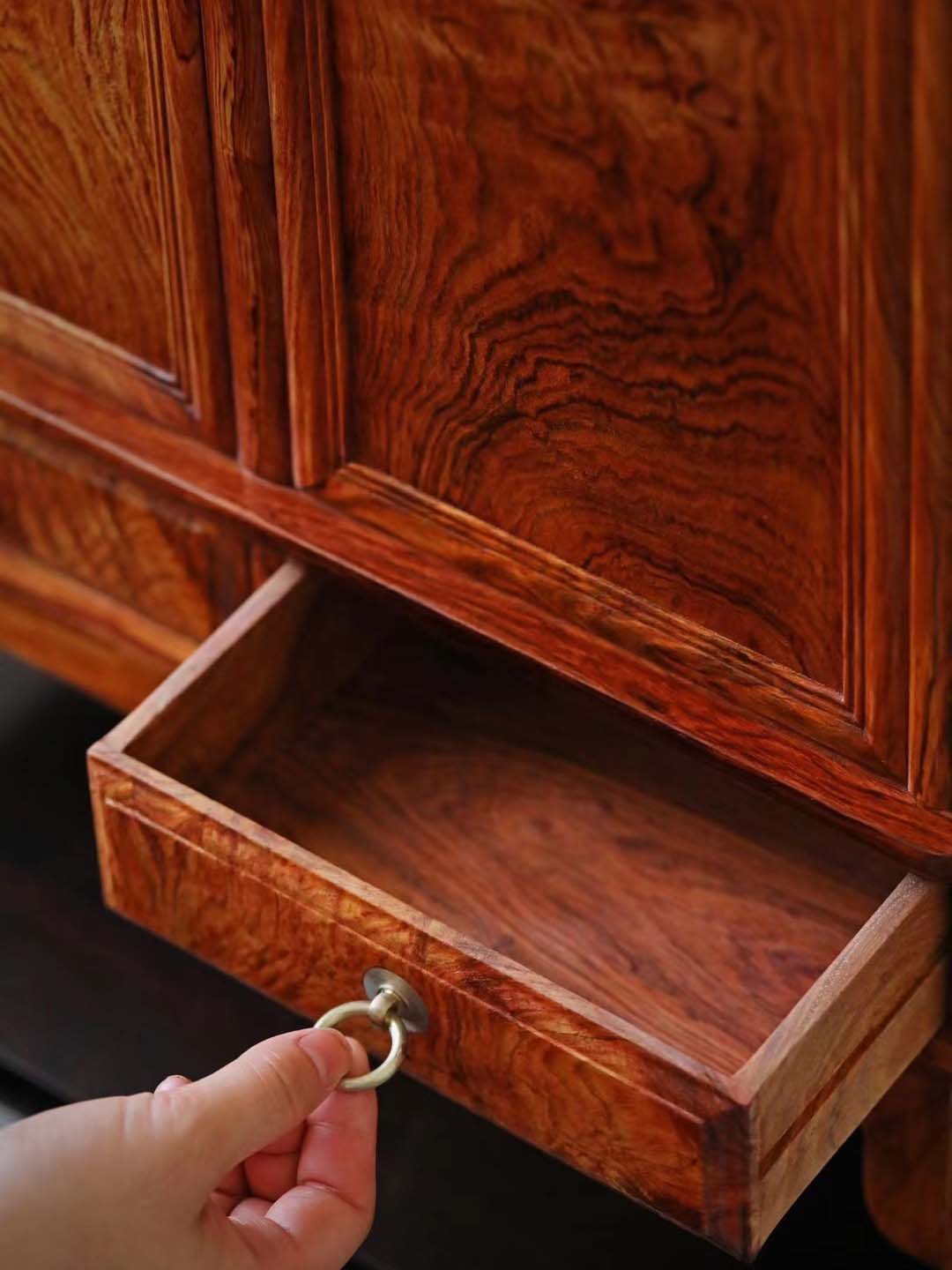 Huanghuali round-cornered tea sideboard