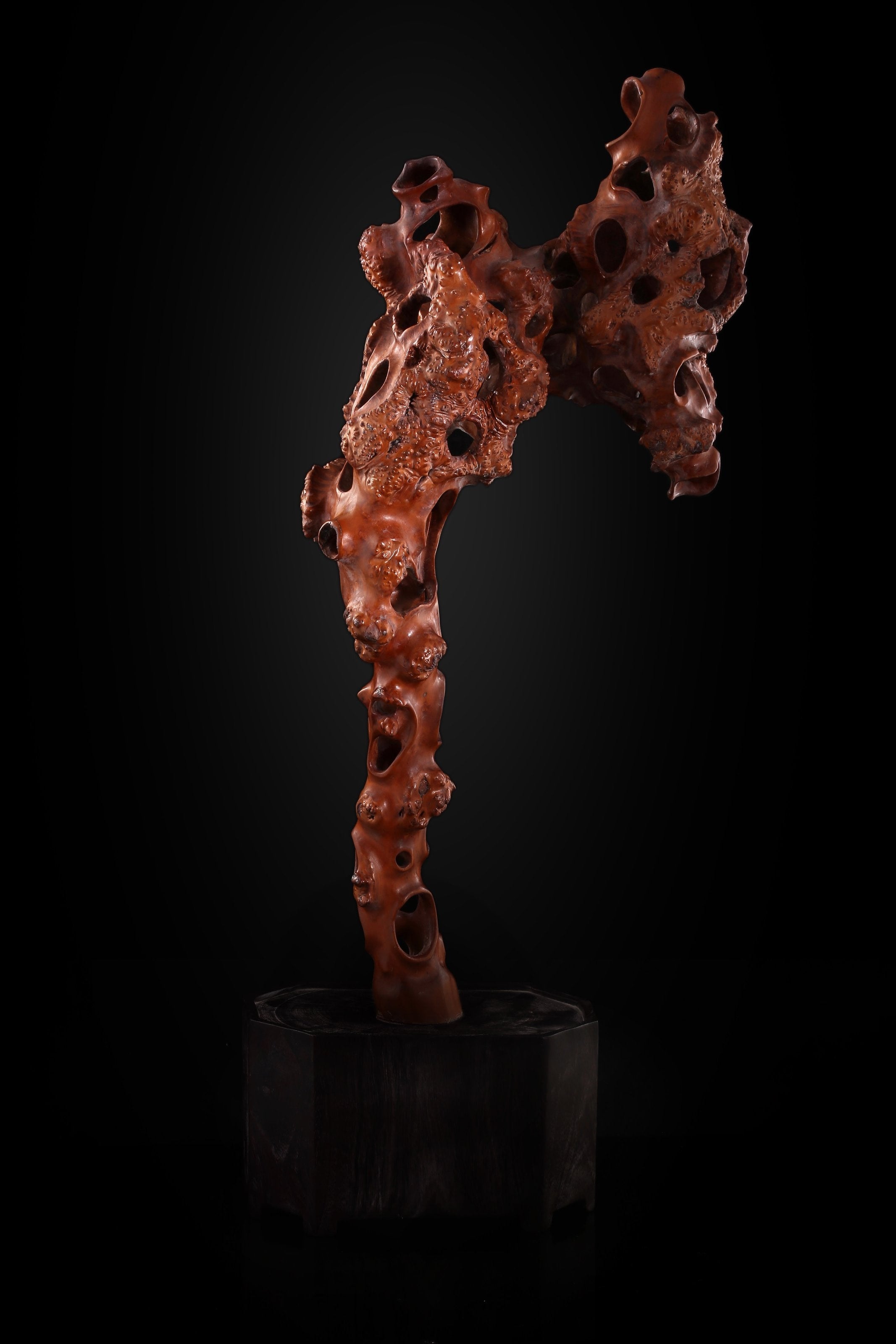 Boxwood Carved Peak Mountain