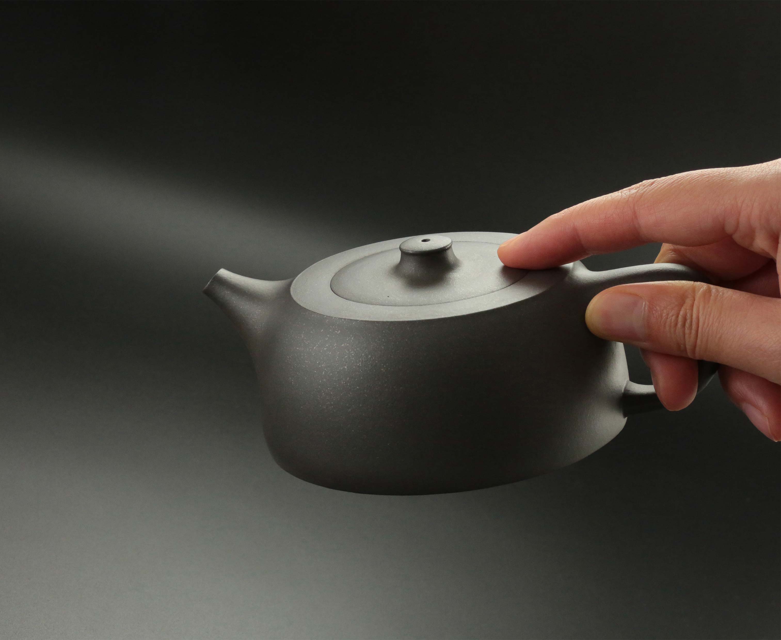 Restoration of the well-shaped teapot