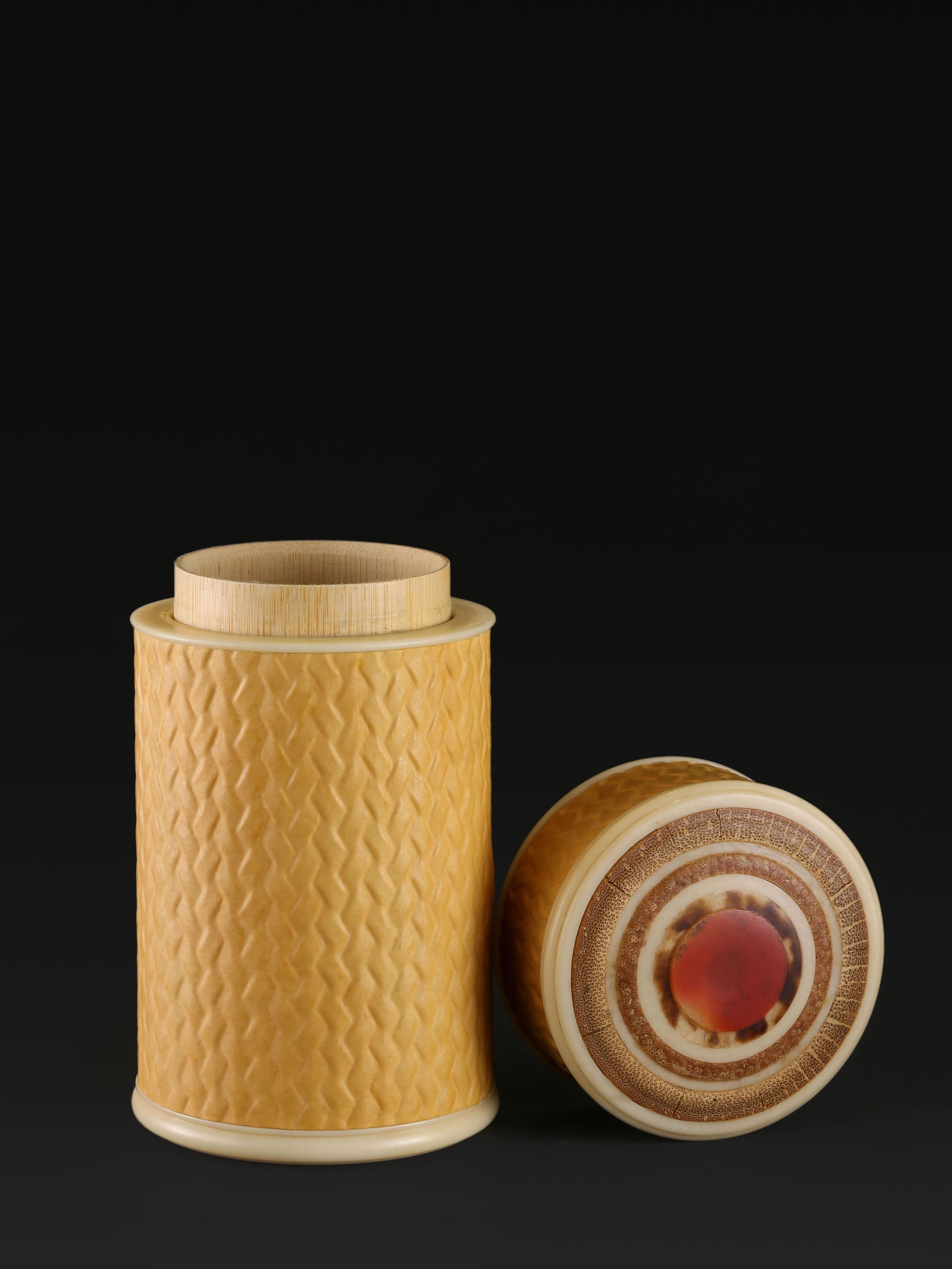 Gourd woven pattern tea canister