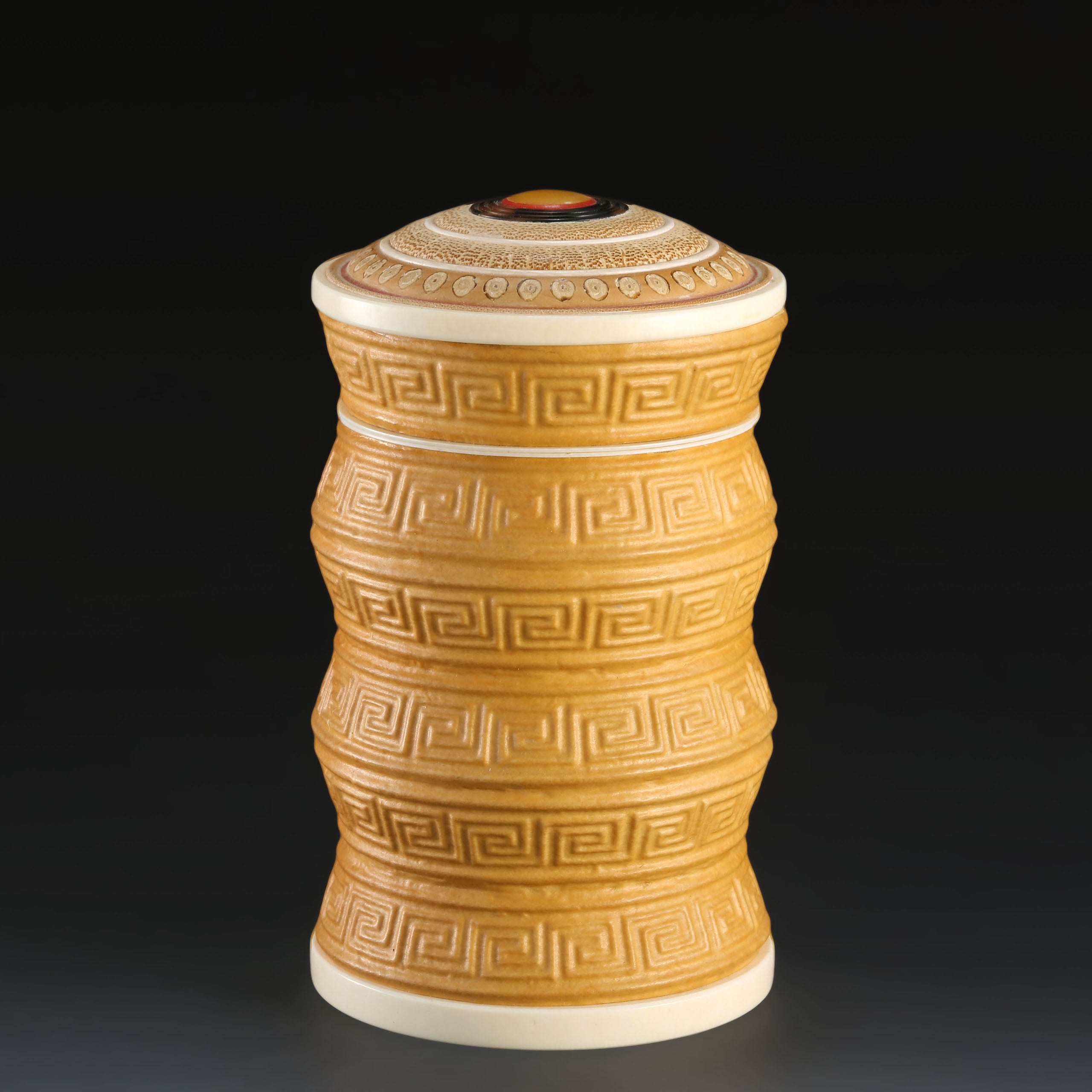 Gourd-shaped palindrome tea canister