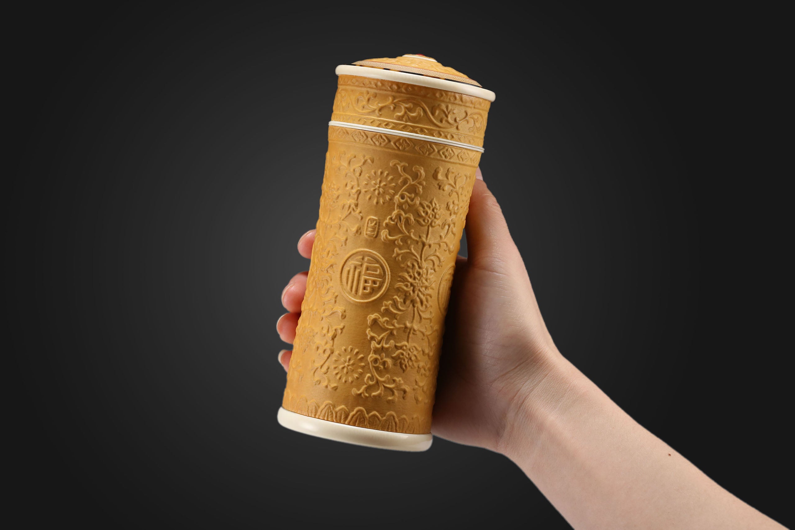 Gourd-shaped tea canister for good fortune and longevity