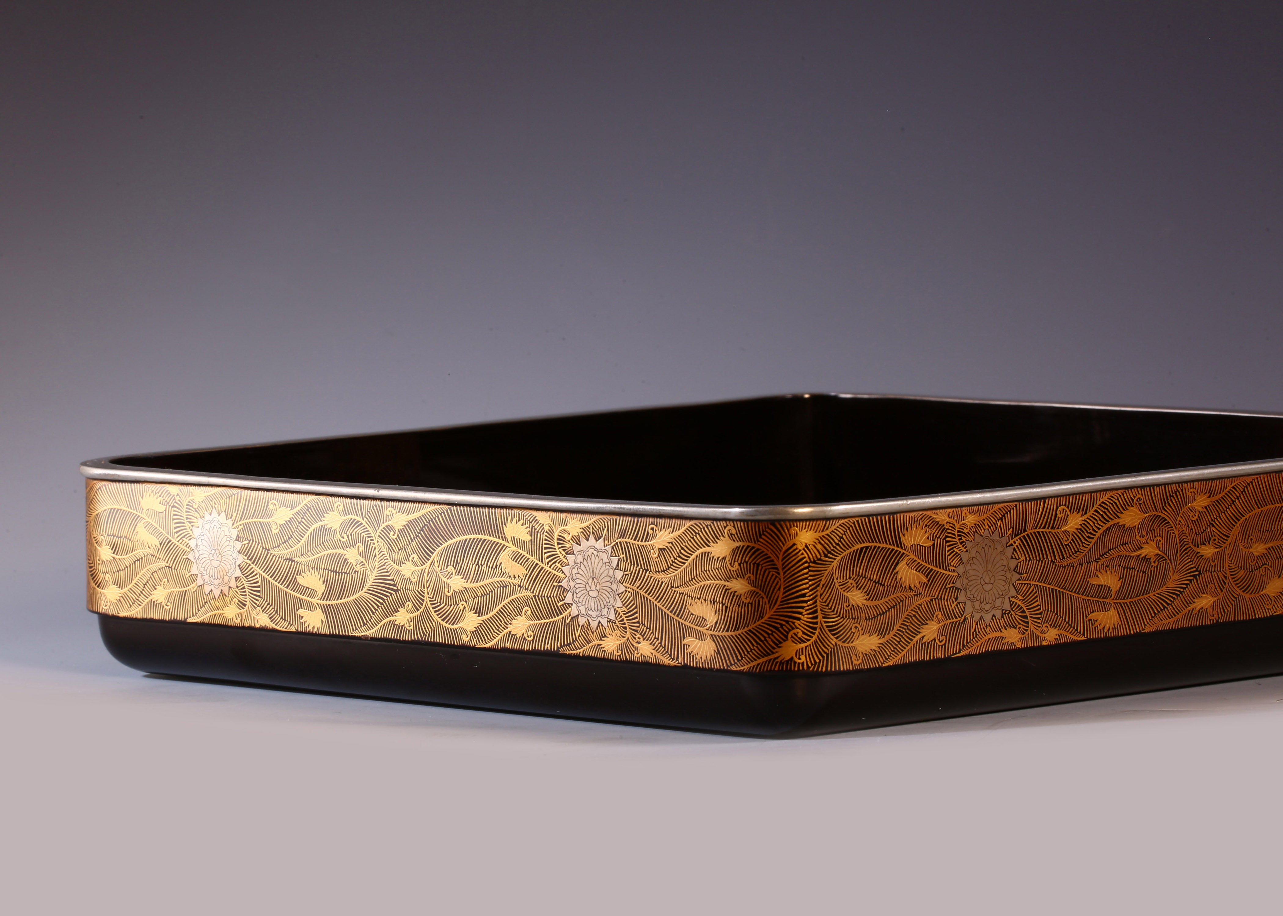 Kaga Maki-e Matsuyama Landscape Large Tea Tray