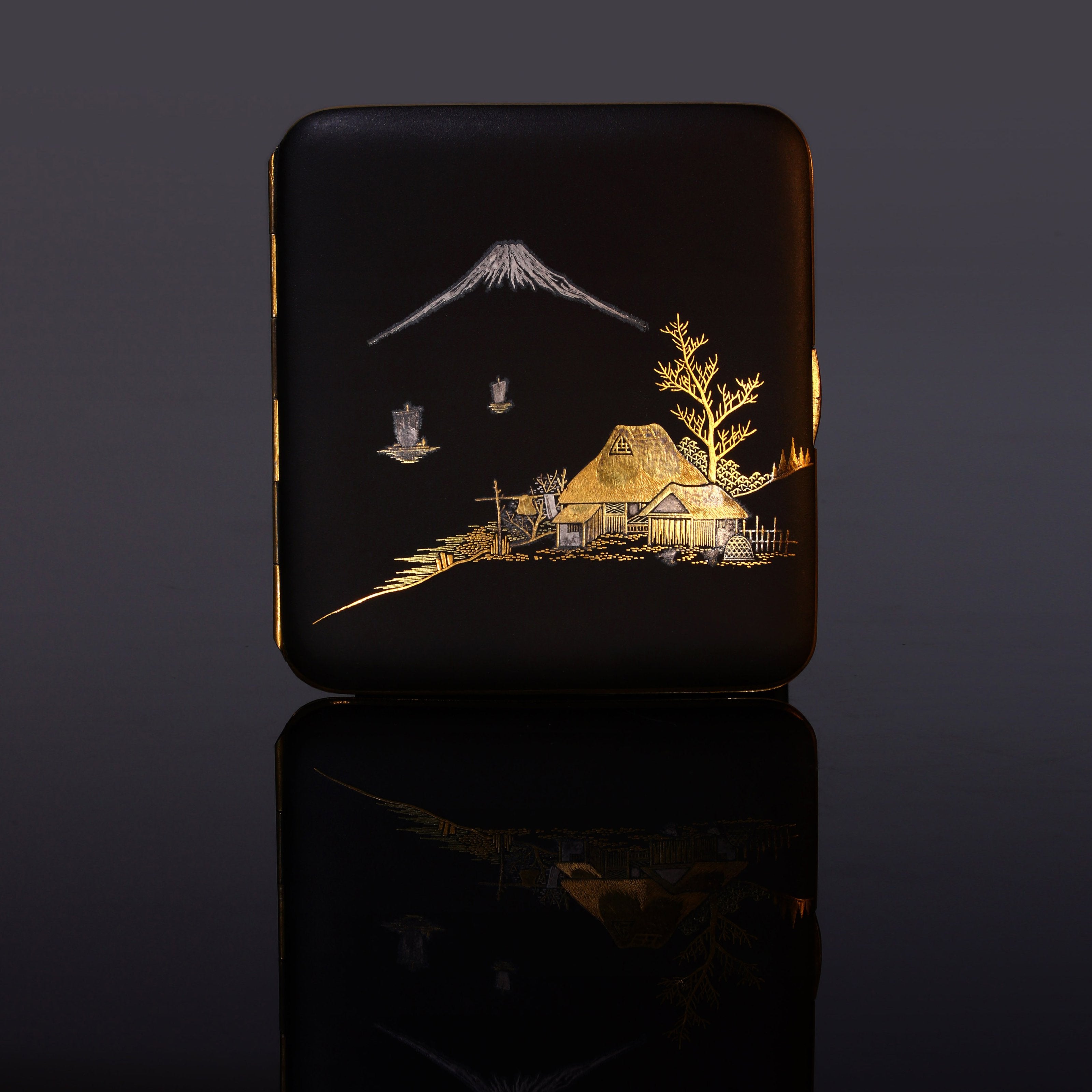 Komai Ironworks Inlaid Gold "River Boat Fire Shines Alone" Cigarette Box