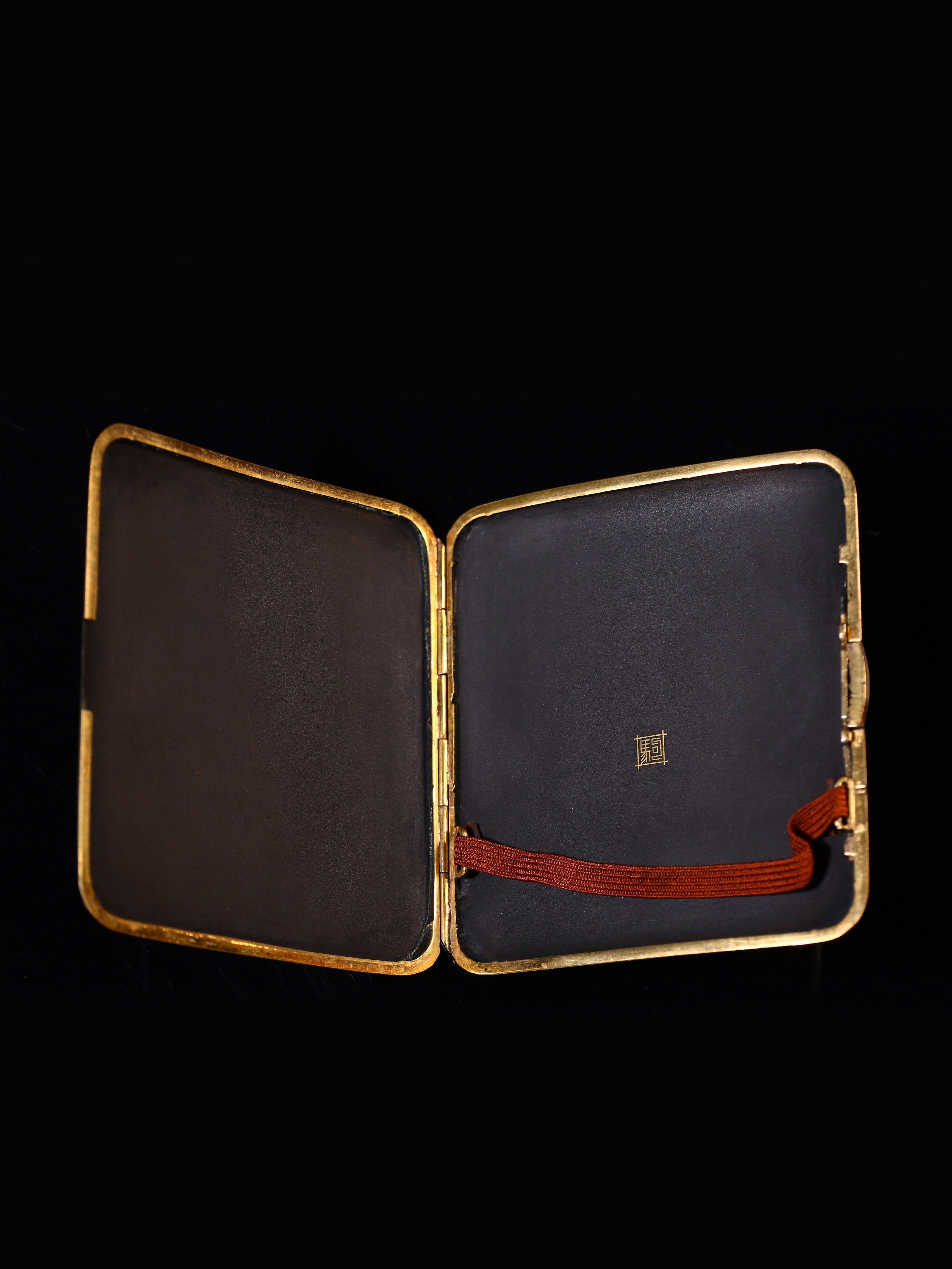 Komai Ironworks Inlaid Gold "River Boat Fire Shines Alone" Cigarette Box