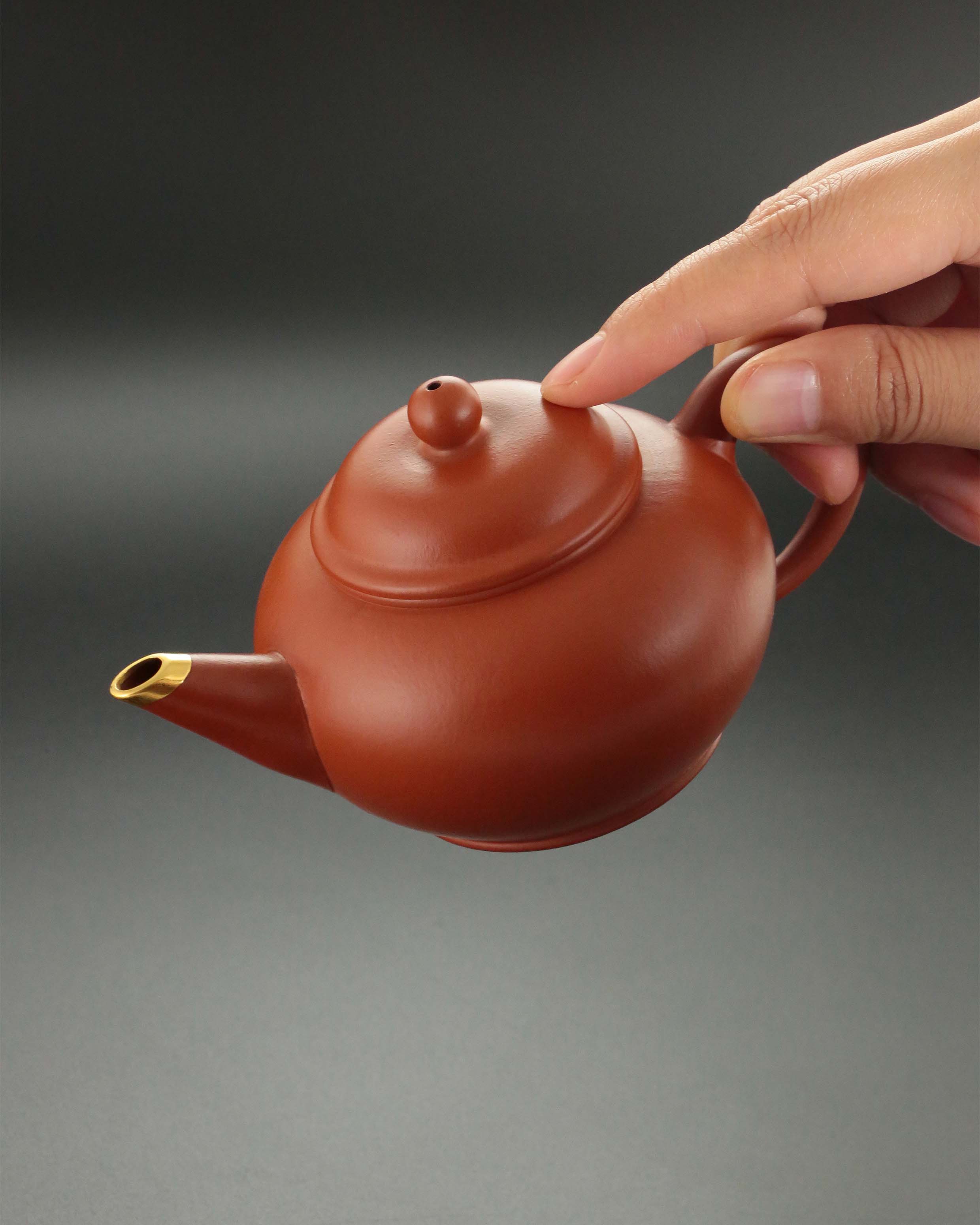 Zhao Zhuang Golden Yellow Clay Spout with Gold-plated Purple Clay Teapot