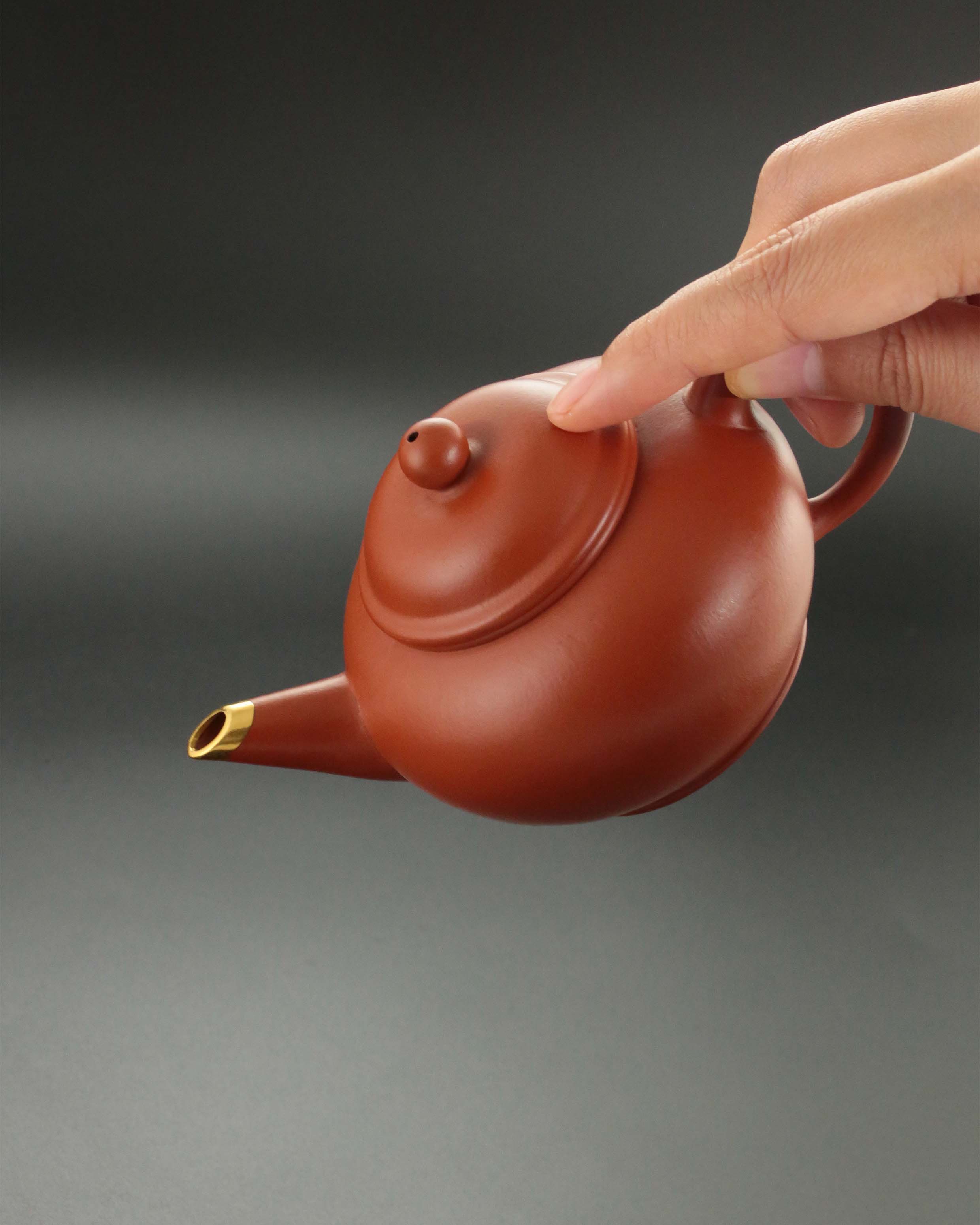 Zhao Zhuang Golden Yellow Clay Spout with Gold-plated Purple Clay Teapot