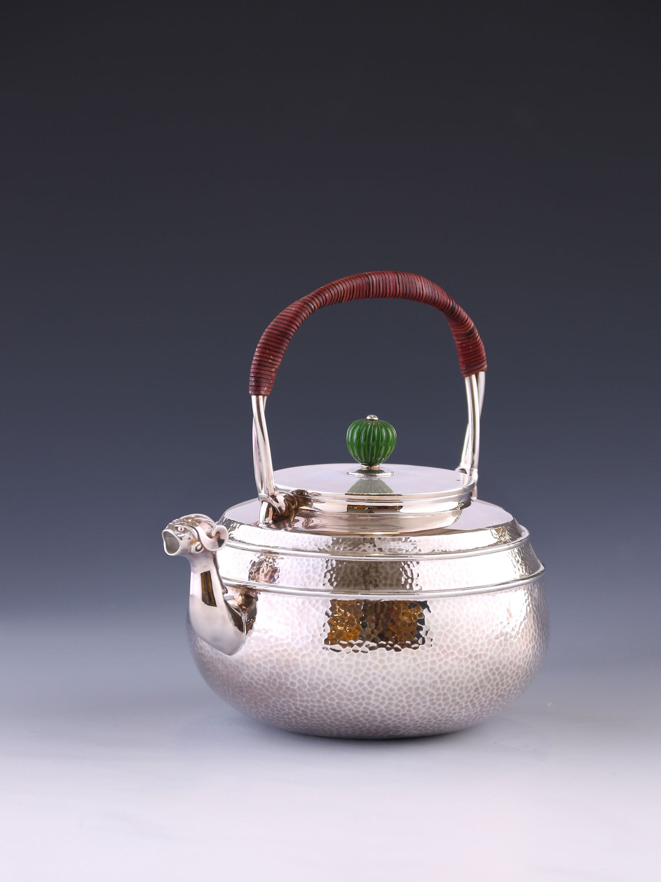 Chrysanthemum Jade Brush Beast Mouth Silver Pot