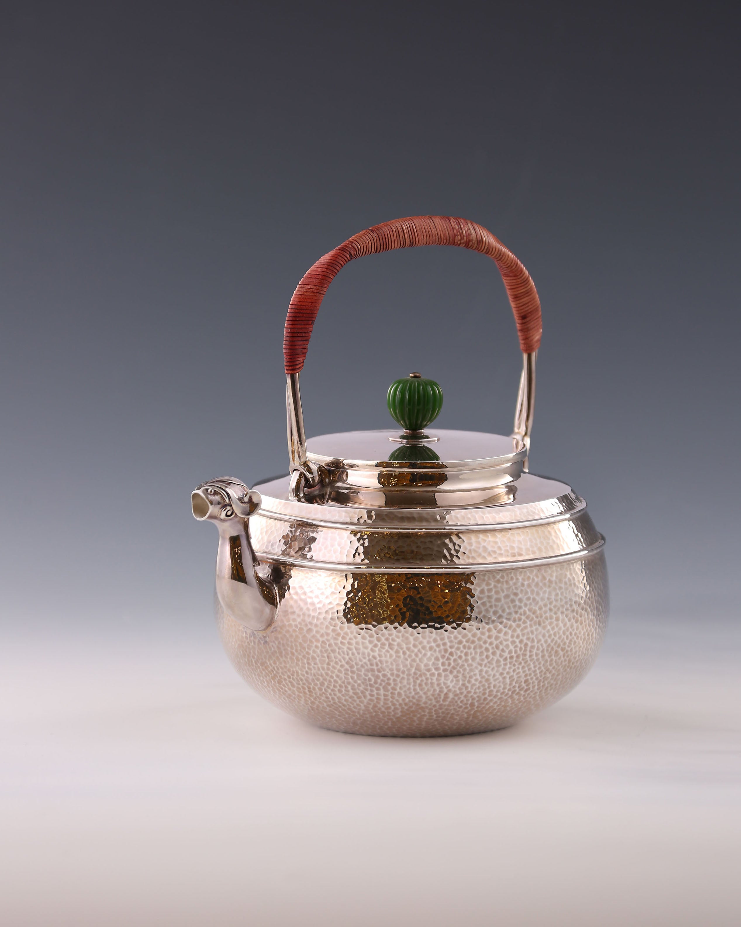 Chrysanthemum Jade Brush Beast Mouth Silver Pot