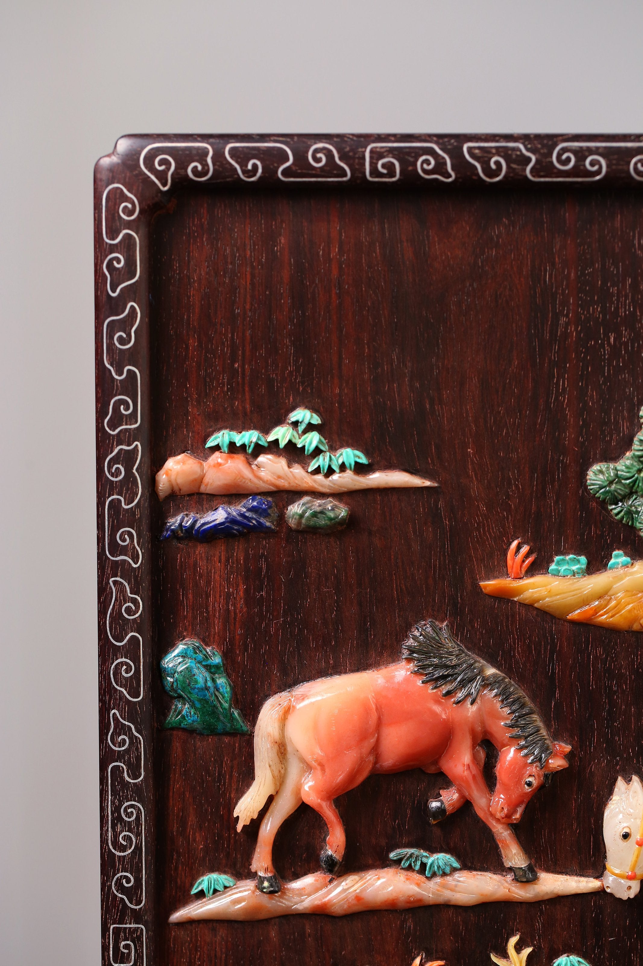 Rosewood screen inlaid with precious stones and silver filigree