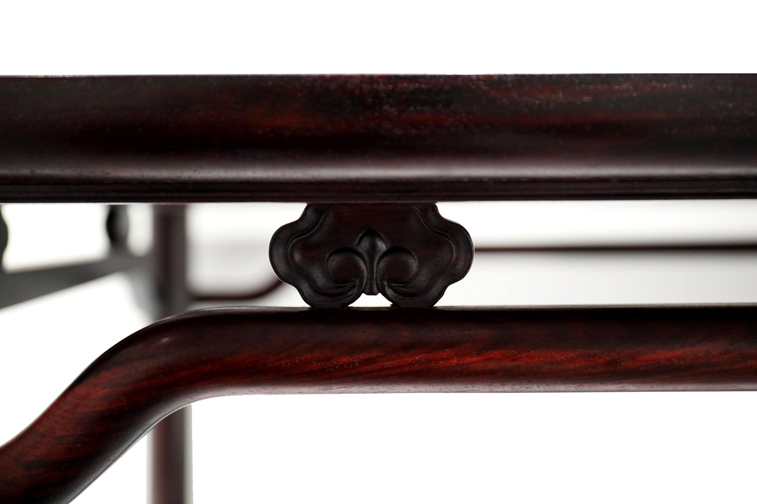 Carpet Flower Tea Table