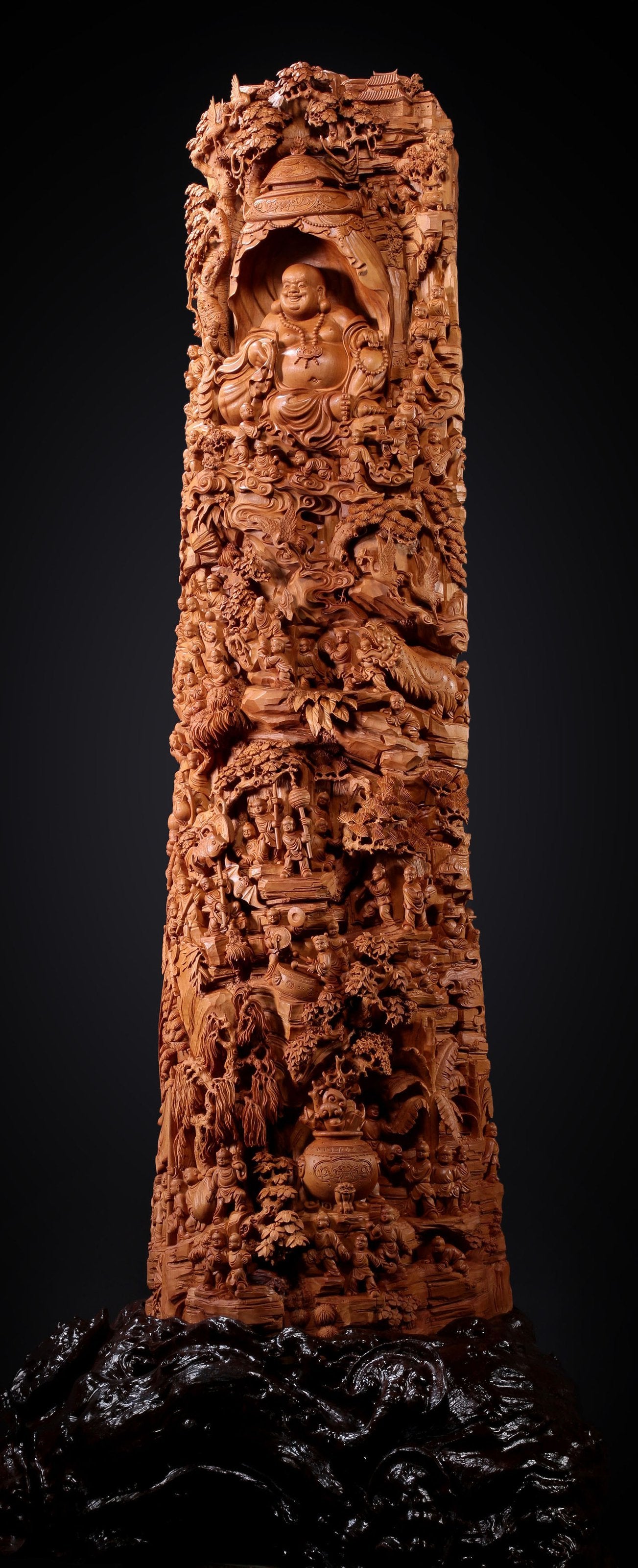 Old Mountain Sandalwood, a Hundred Children Celebrate Maitreya