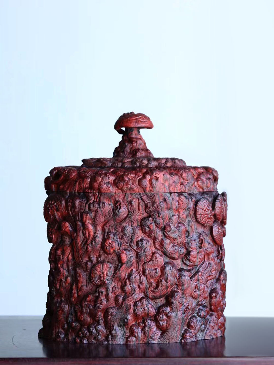 Small-leaf sandalwood, Ganoderma lucidum, and large tea warehouse