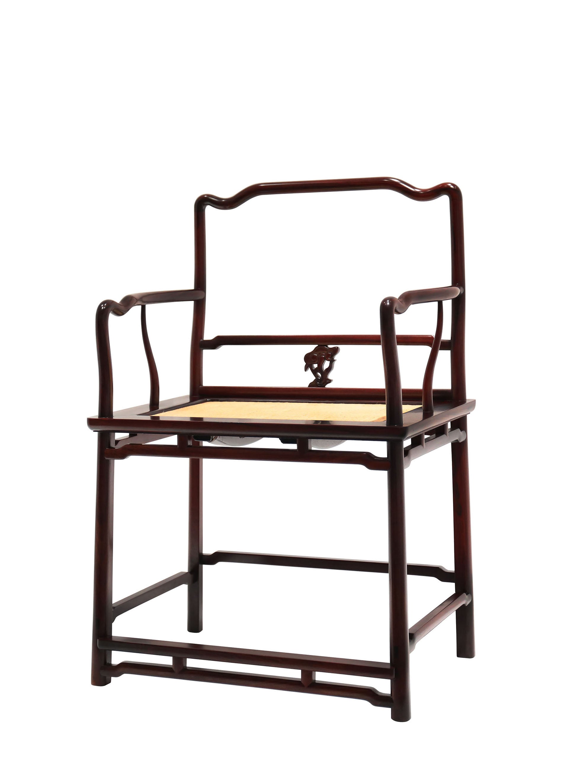 Lingzhi-patterned rose chair