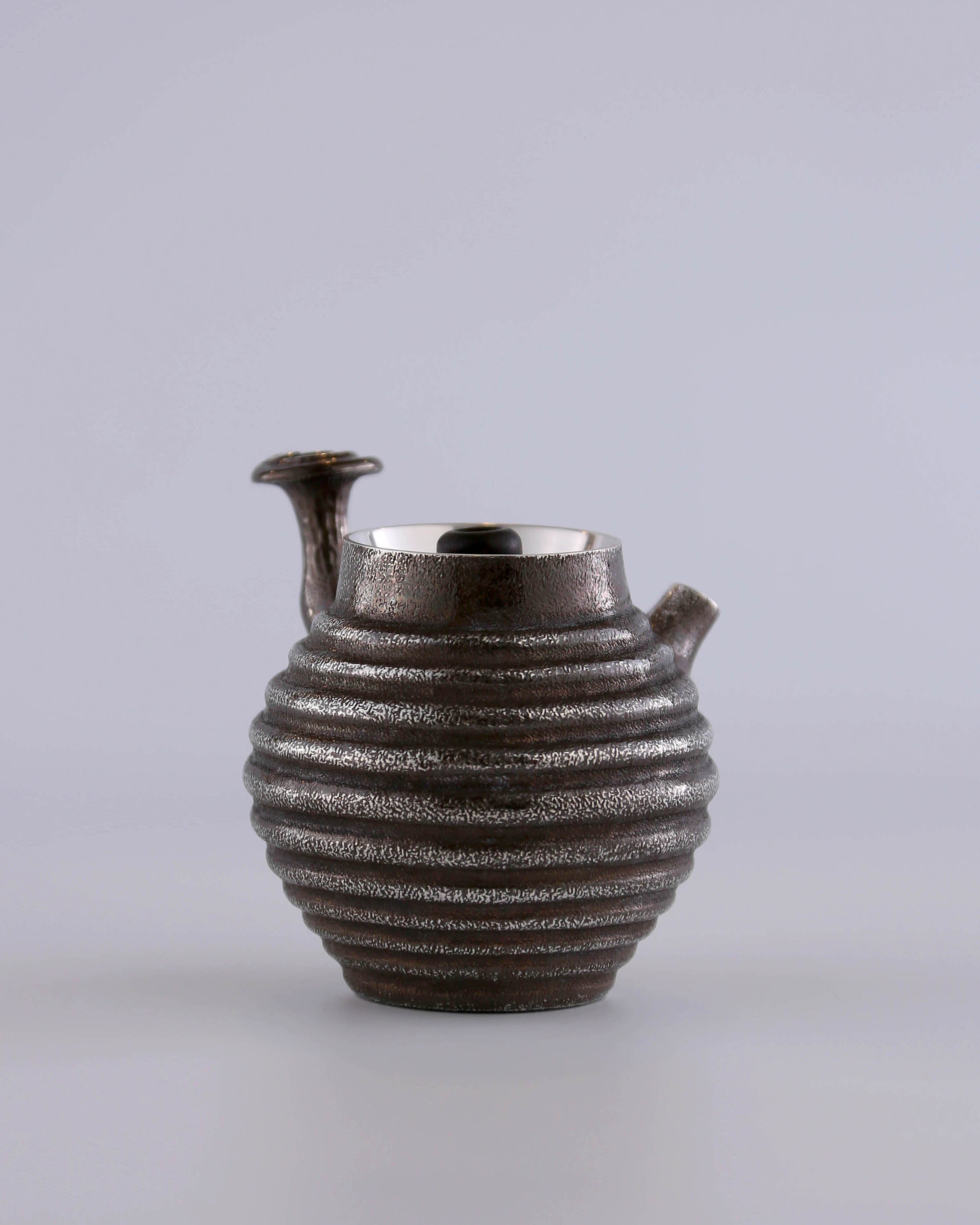Lingzhi-shaped taro-shaped pure silver teapot