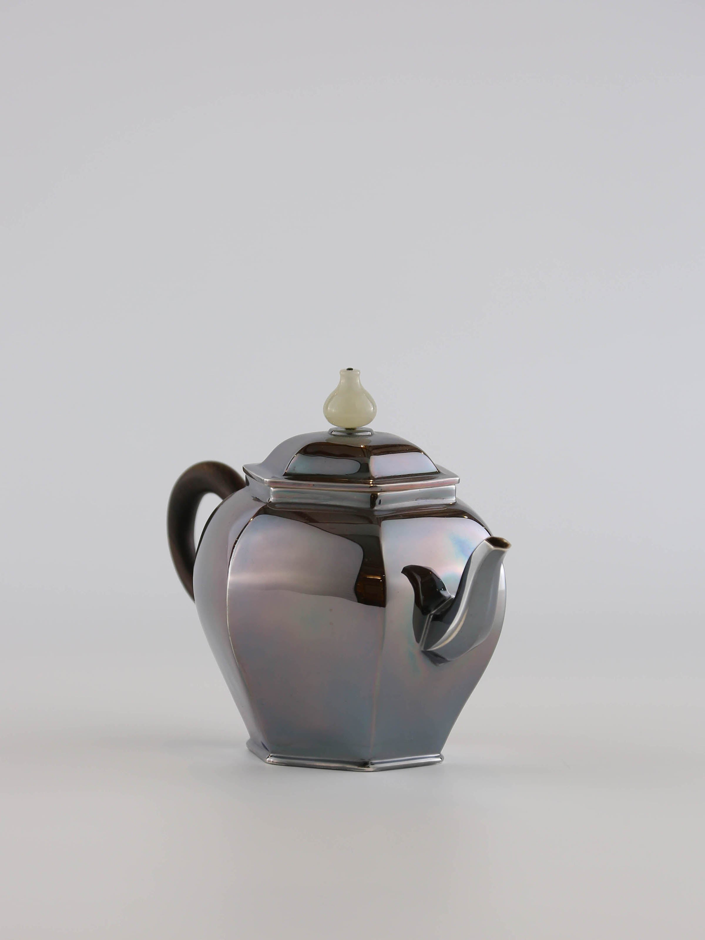 Six-sided Palace Light Bulb Pot