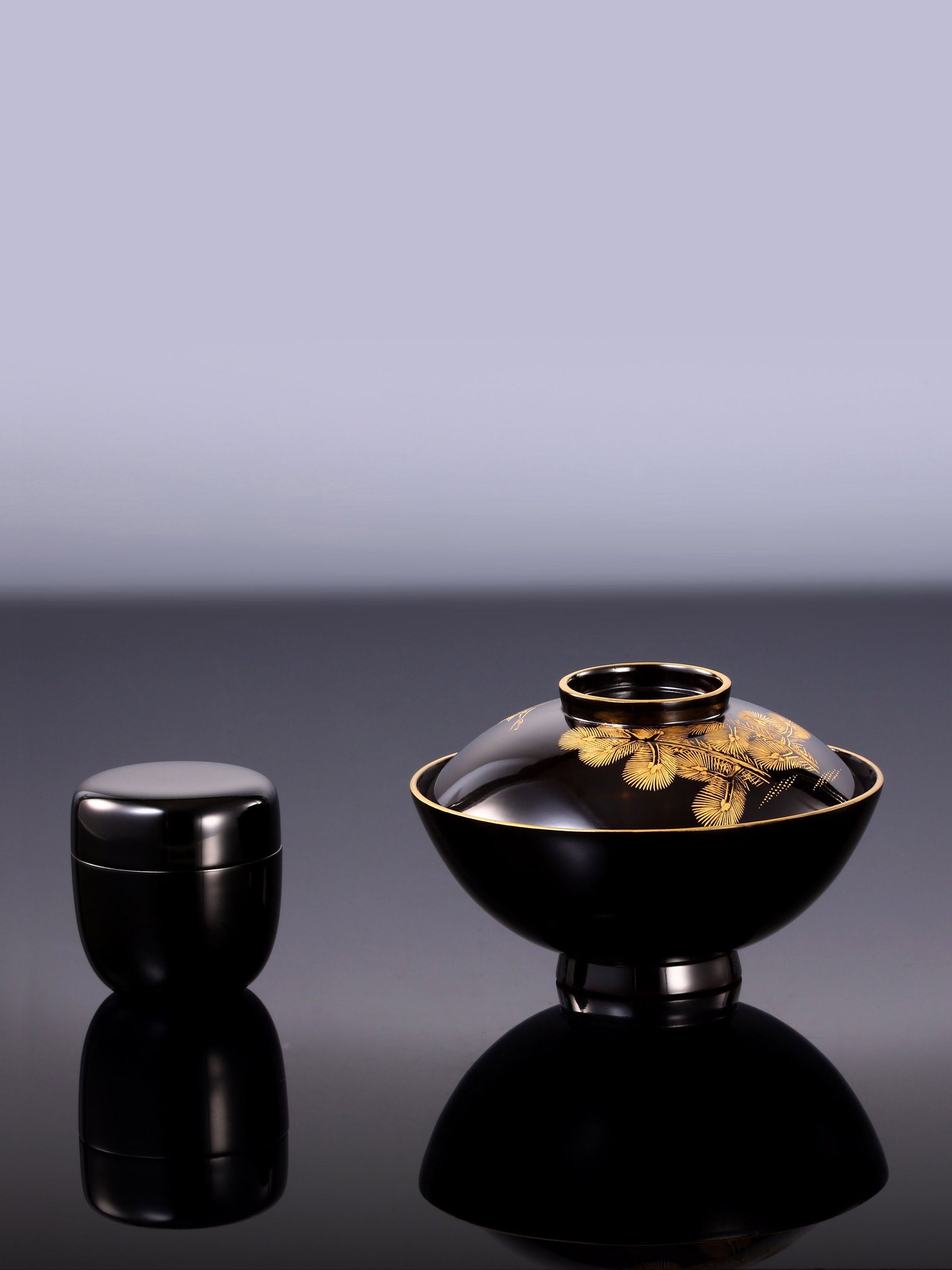 Wajima Painted Gold-Glazed Bowl | Lacquer Tea Dates