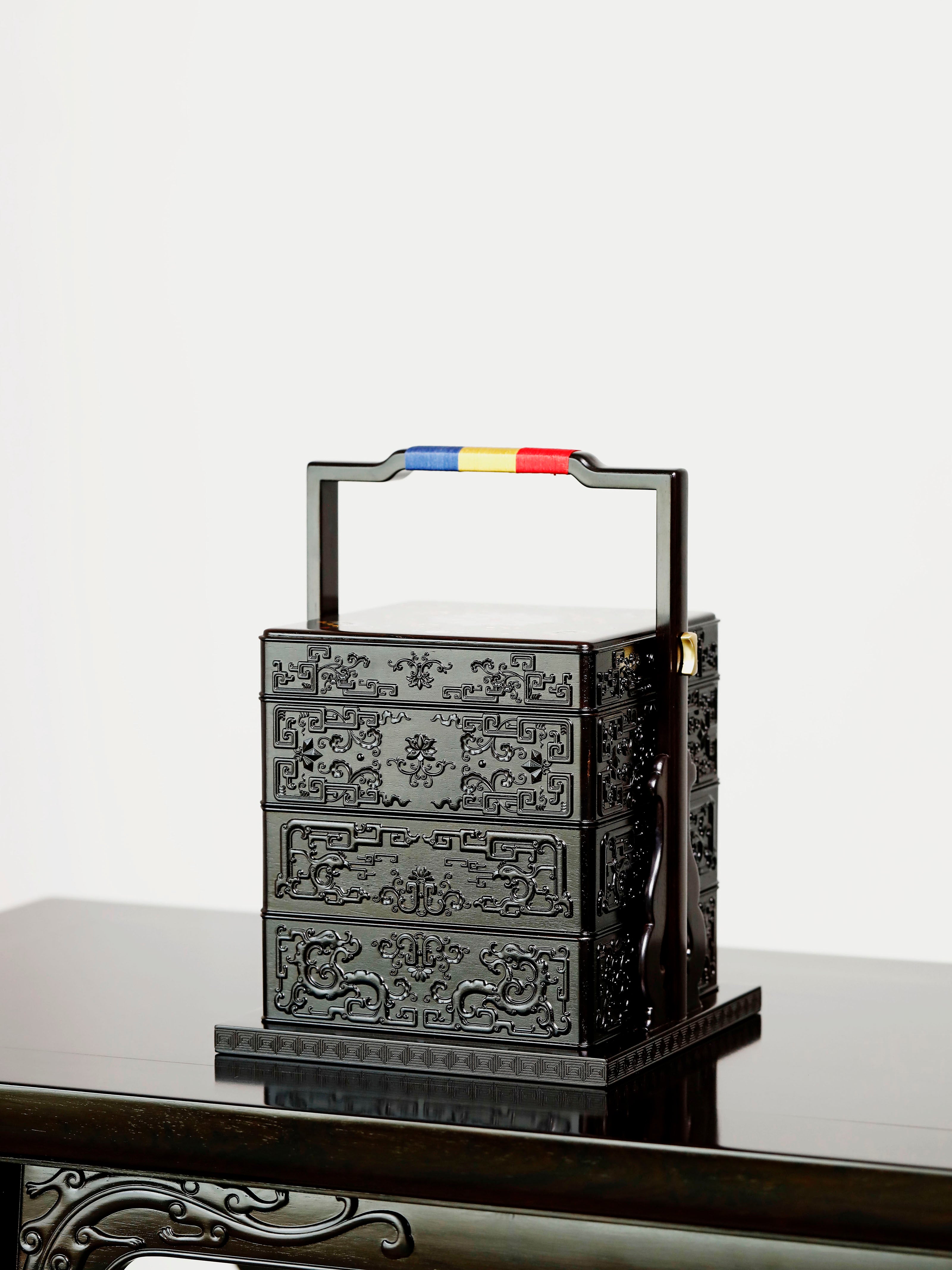 Purple sandalwood square box inlaid with mother-of-pearl and passionflower design