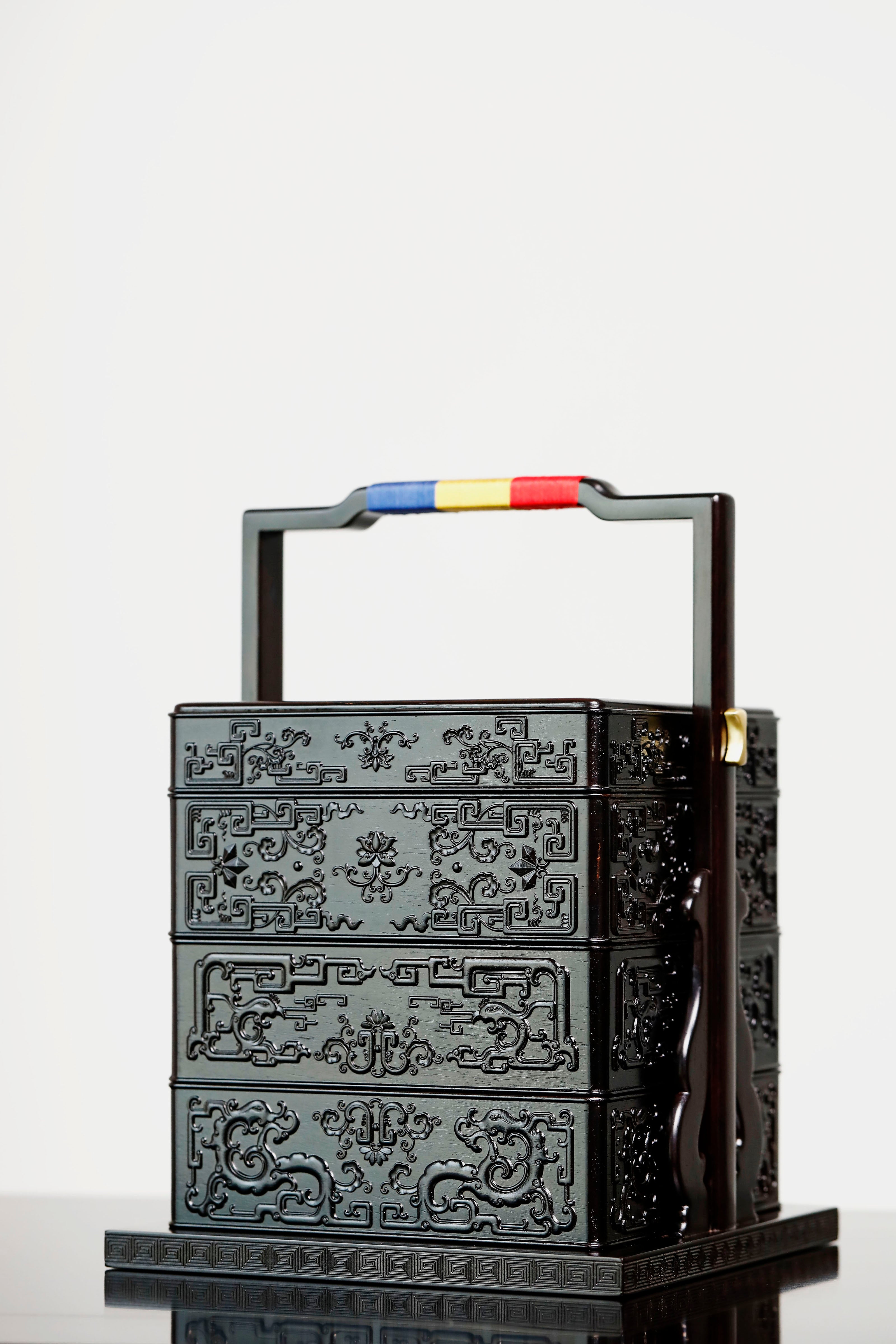 Purple sandalwood square box inlaid with mother-of-pearl and passionflower design