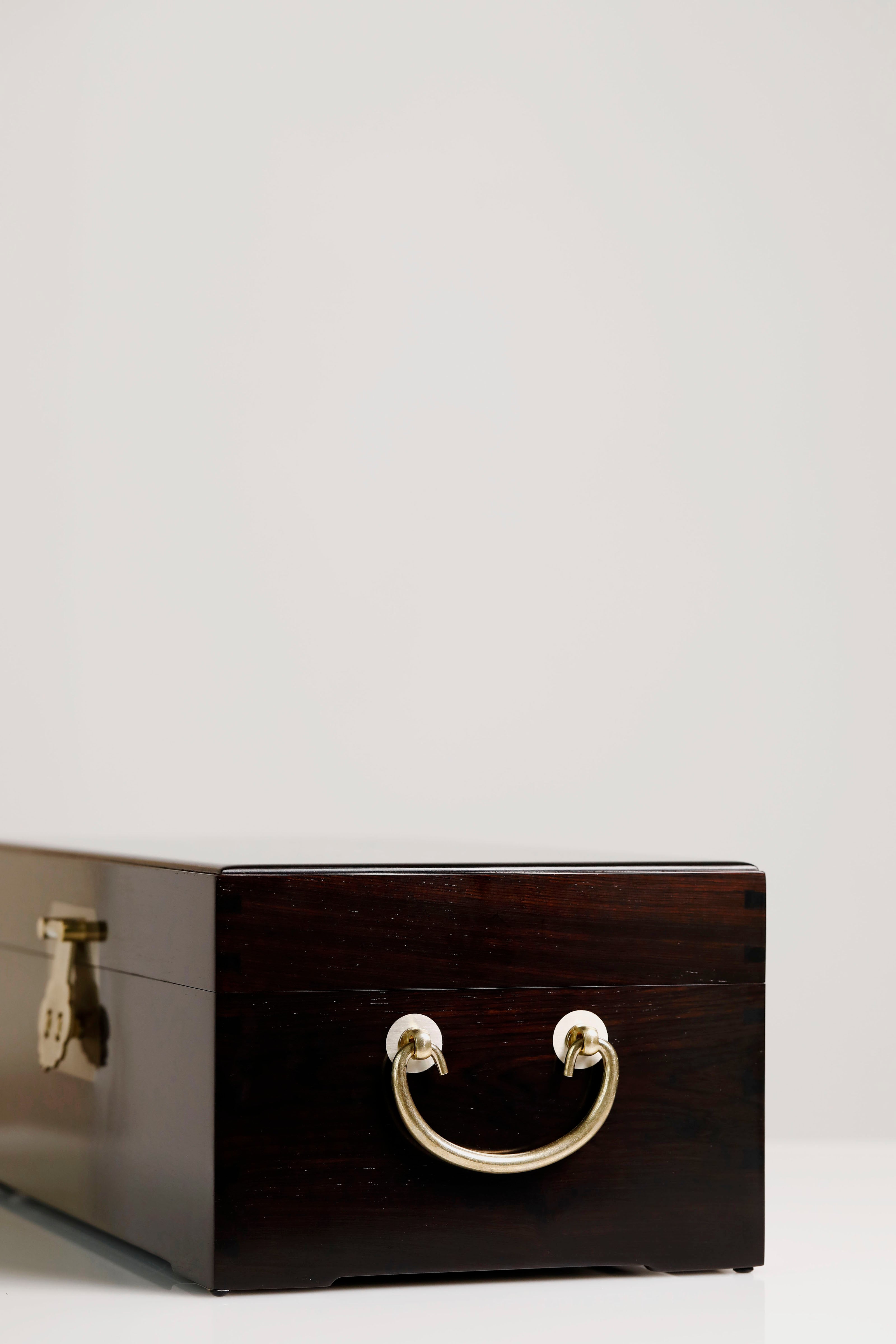 Purple sandalwood box with mother-of-pearl inlay and magpie design
