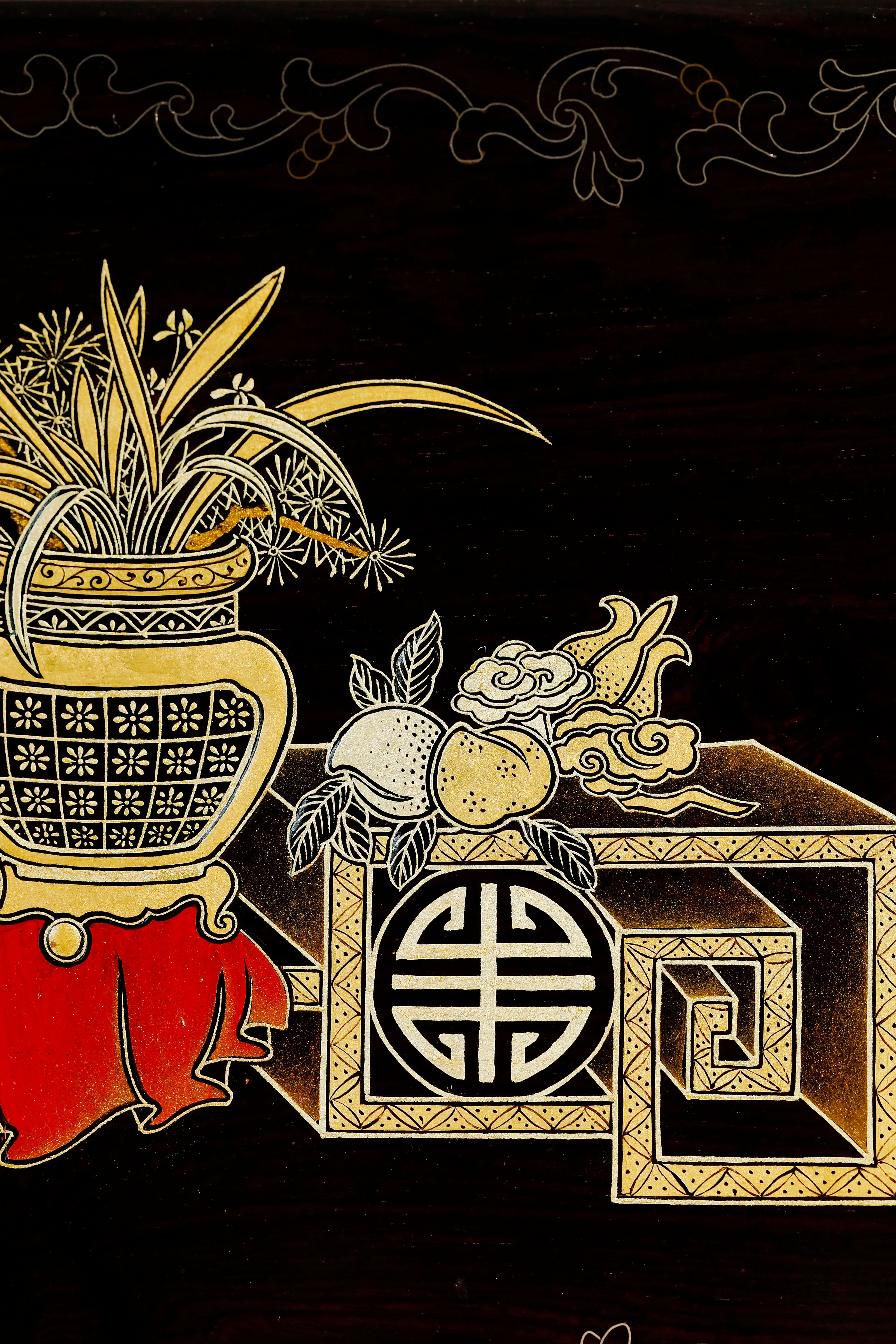 Purple sandalwood box with mandarin ducks playing in water / antique motif and gold trim