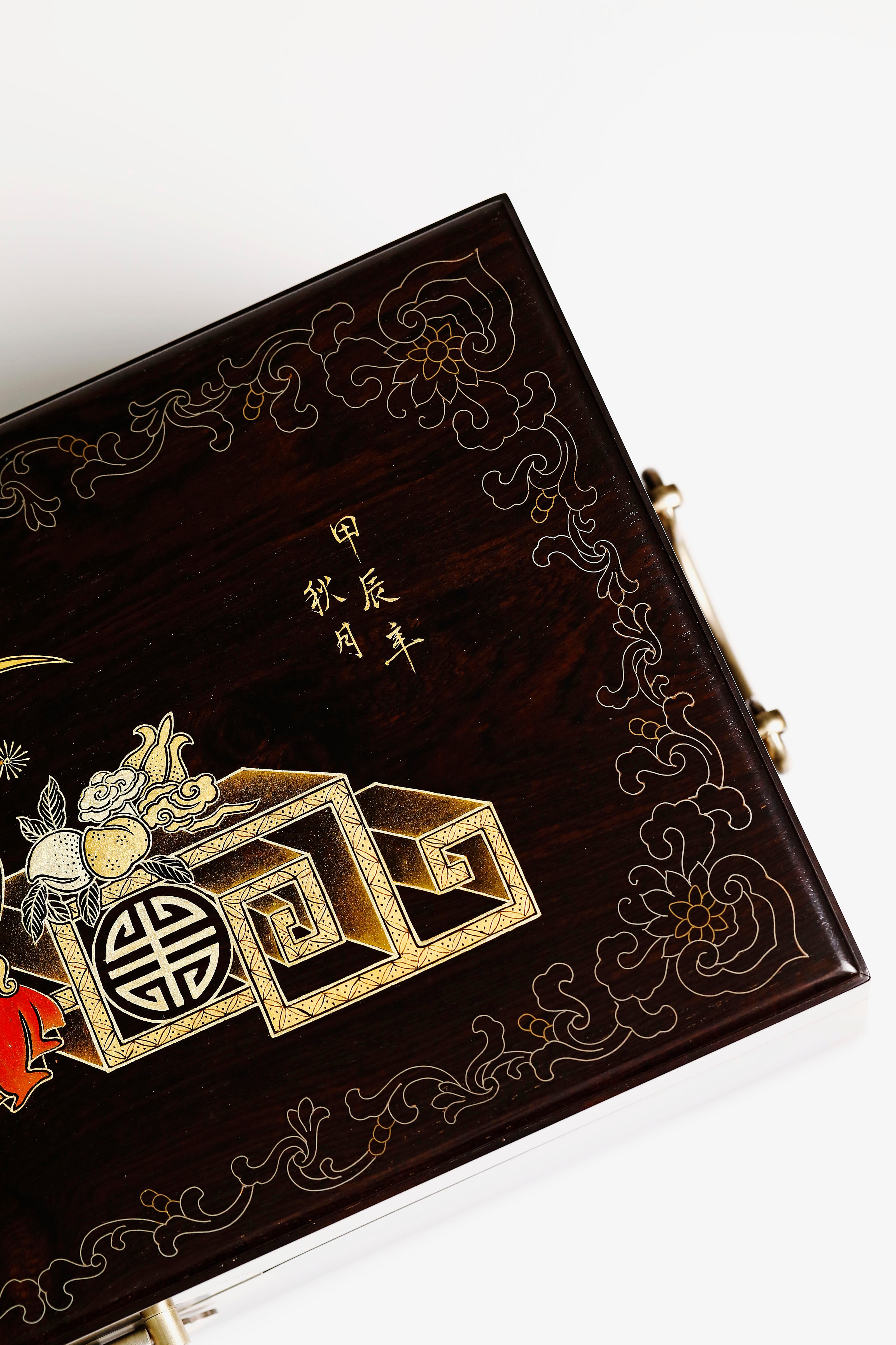 Purple sandalwood box with mandarin ducks playing in water / antique motif and gold trim