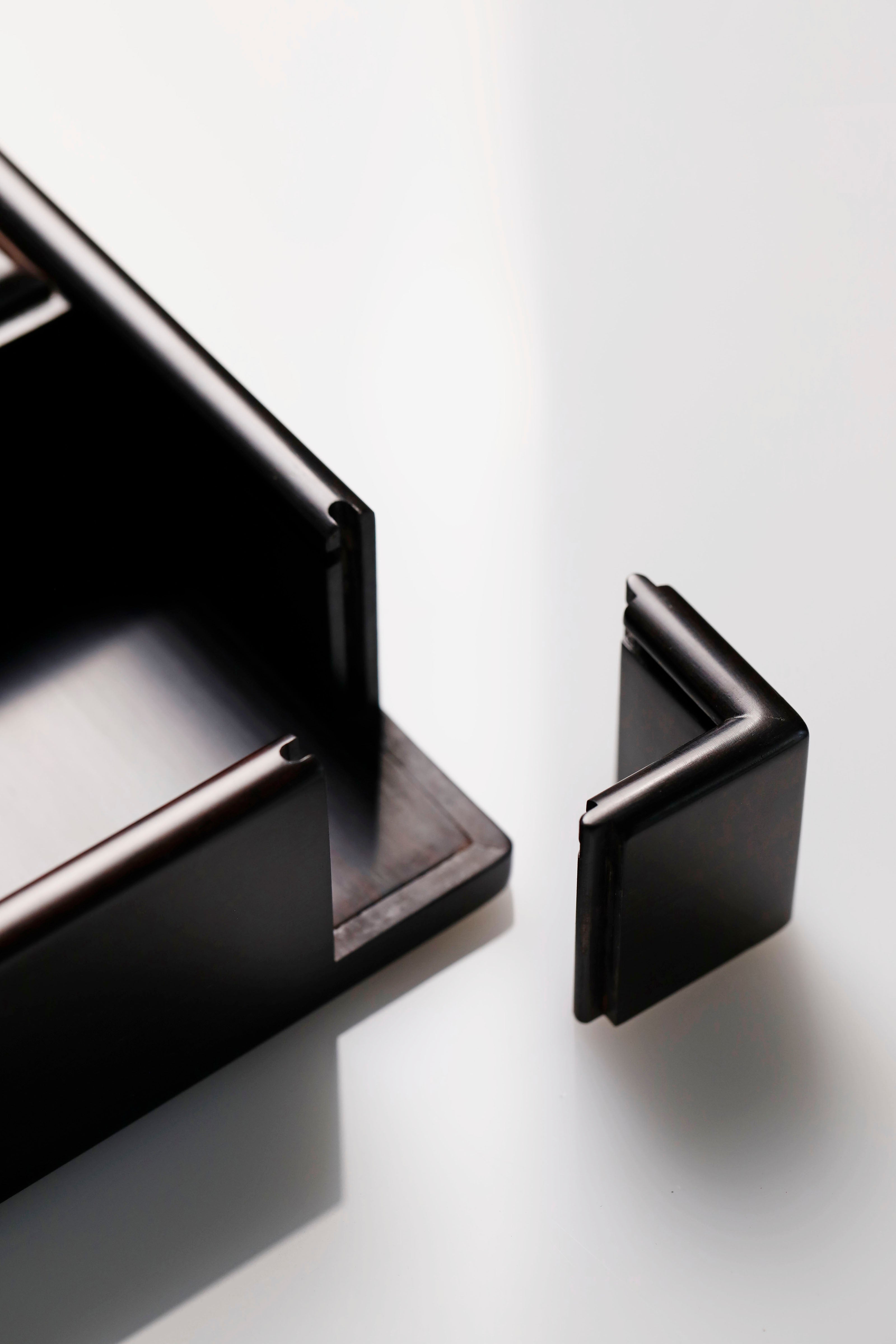 Purple sandalwood tea box with gold-painted "Watching the Tide" design