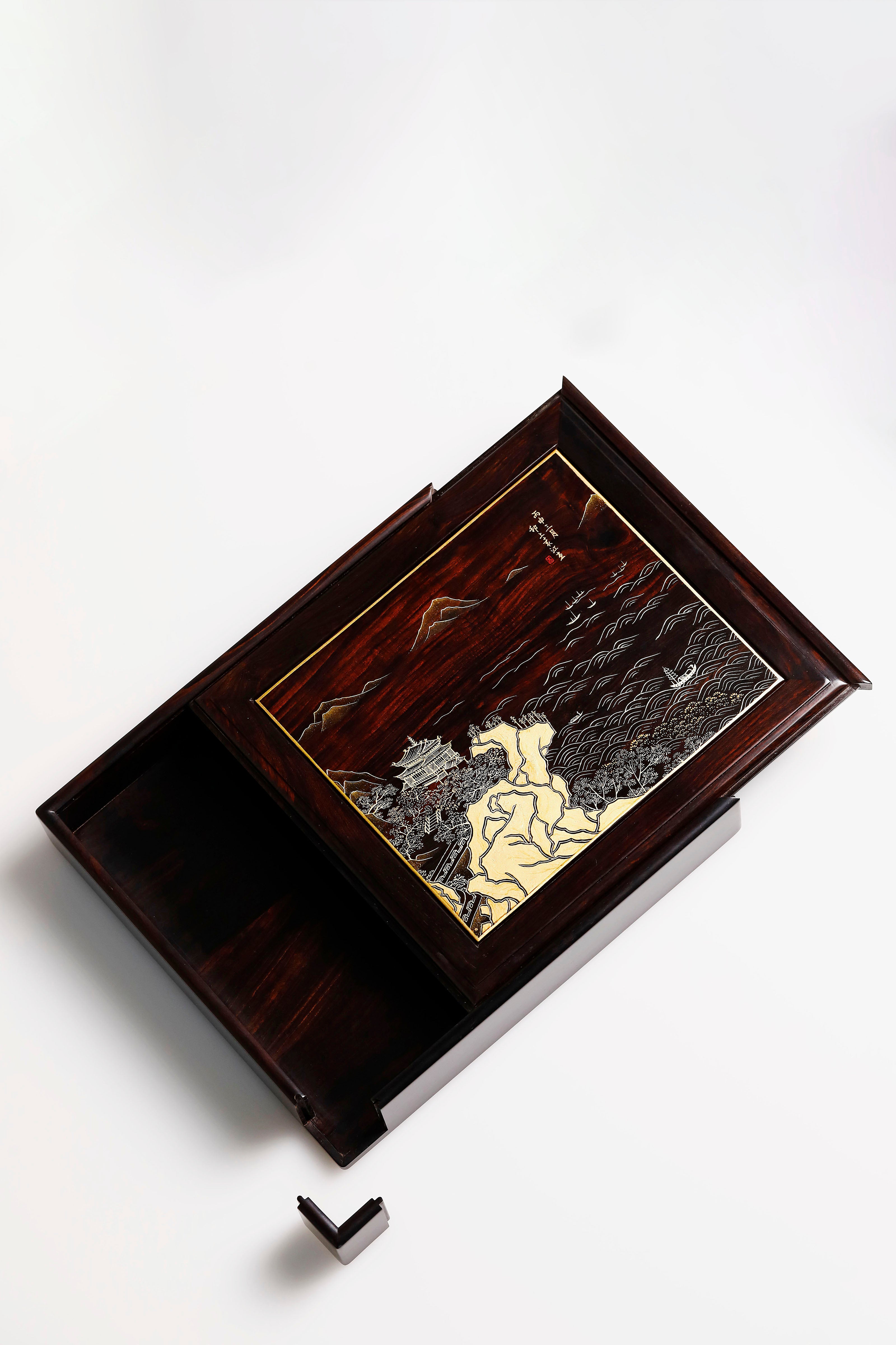 Purple sandalwood tea box with gold-painted "Watching the Tide" design