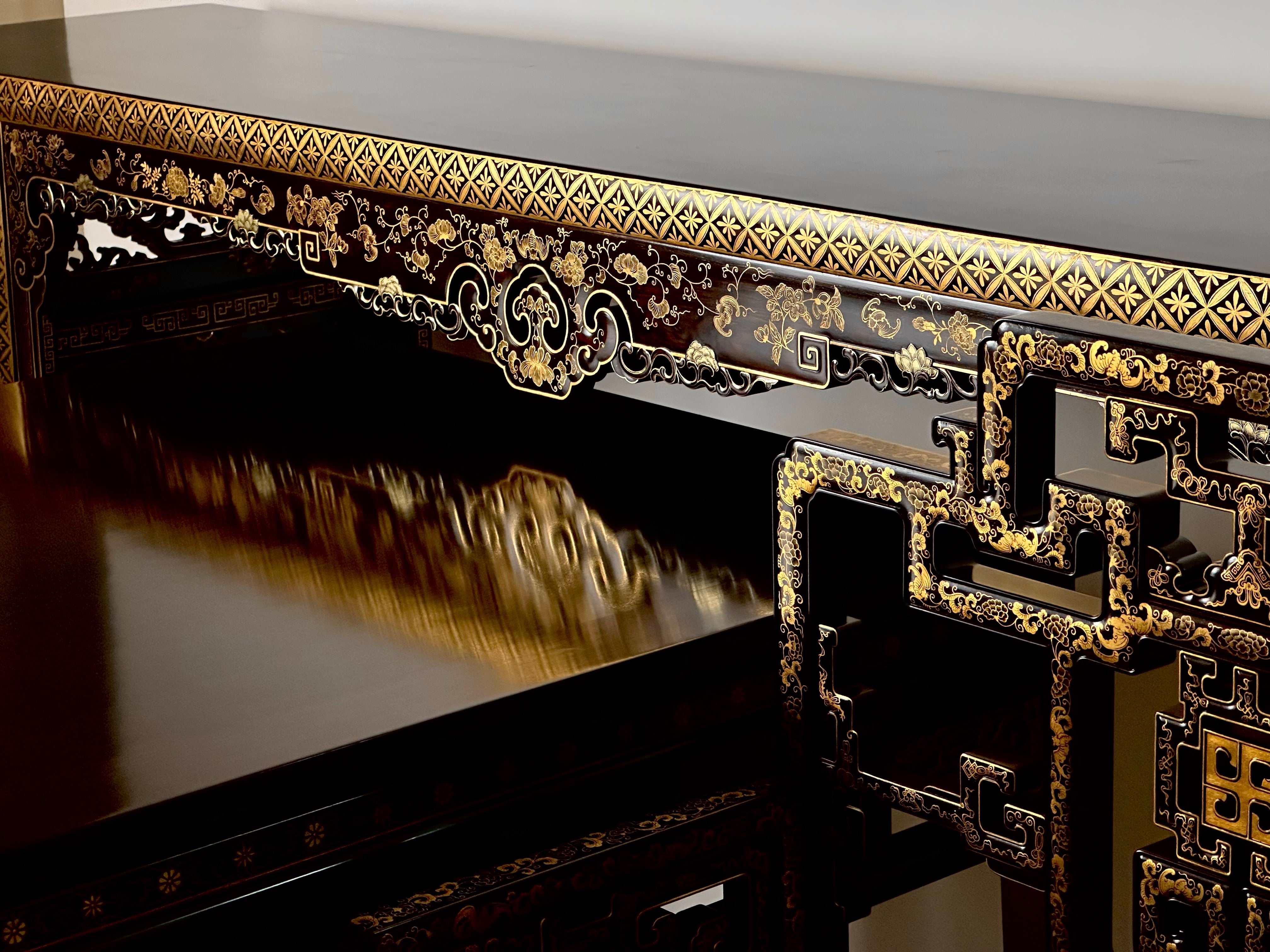 Replica of Qing Dynasty Palace Gilded Passionflower and Bat Pattern Armchair