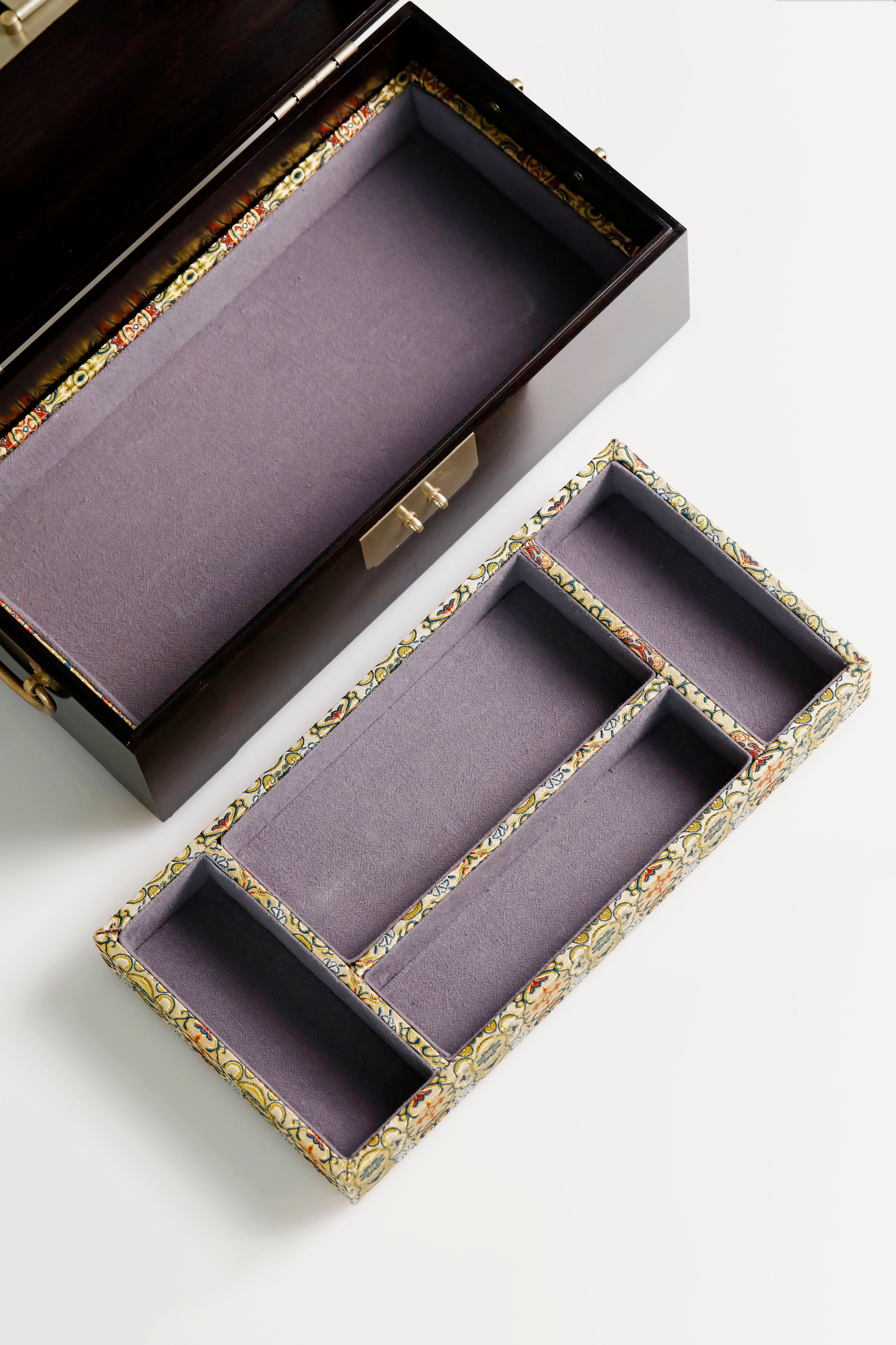 Purple sandalwood box with mandarin ducks playing in water / antique motif and gold trim