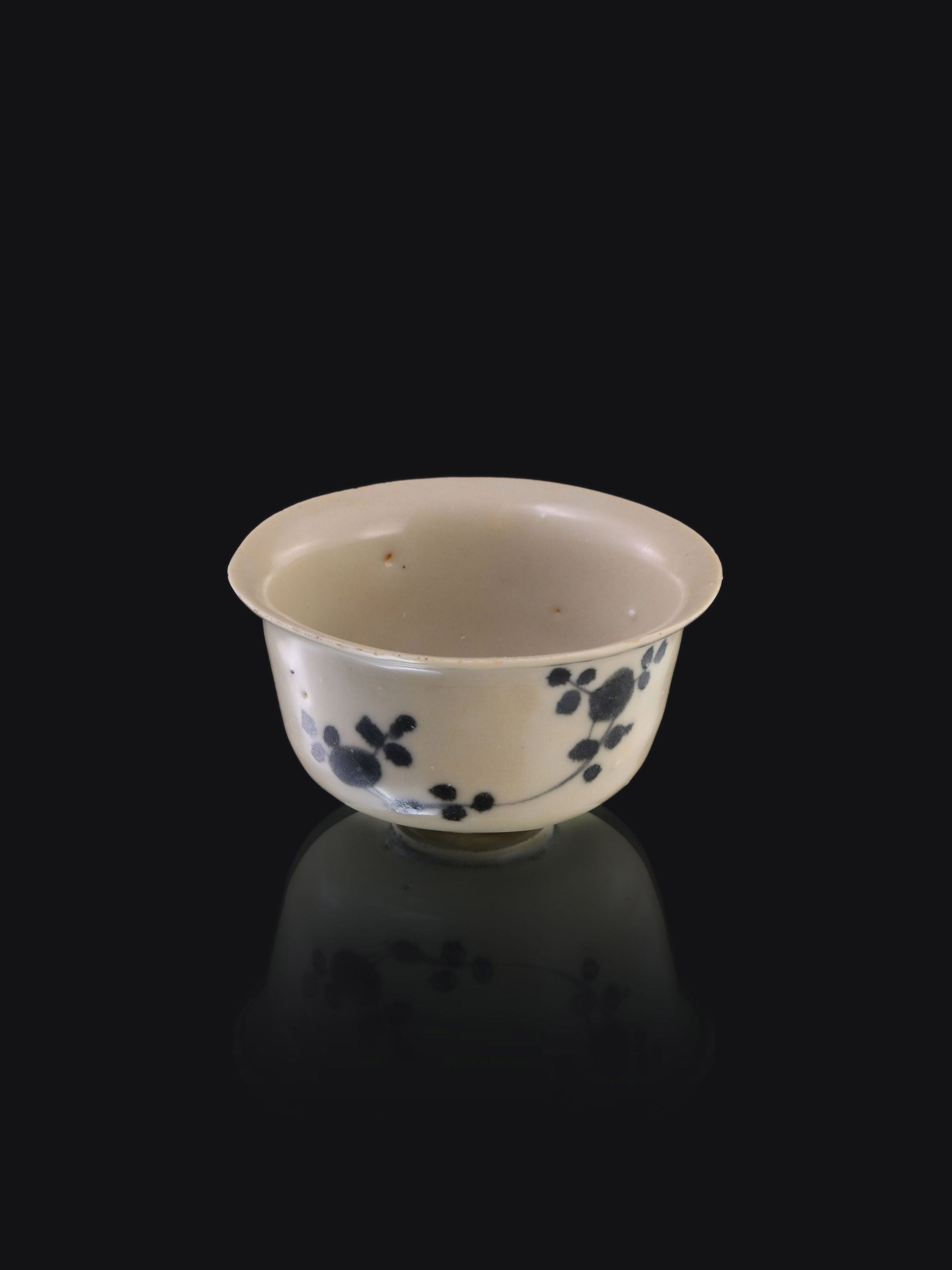 Ming Dynasty Tianqi Period Blue and White Stone Tea Cup