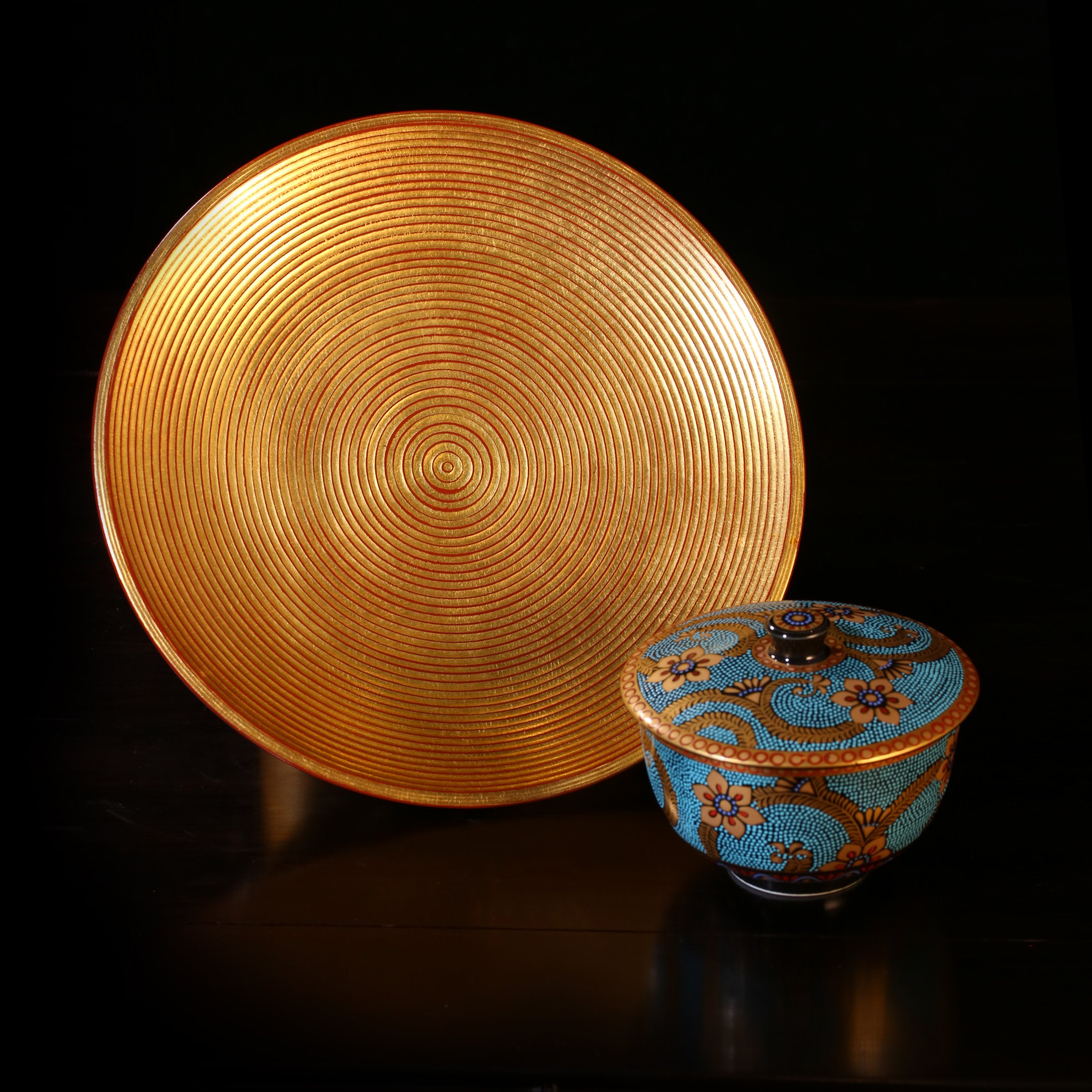 Japanese Heian Shohiko vermilion and gold lacquer tea caddy and tea tray