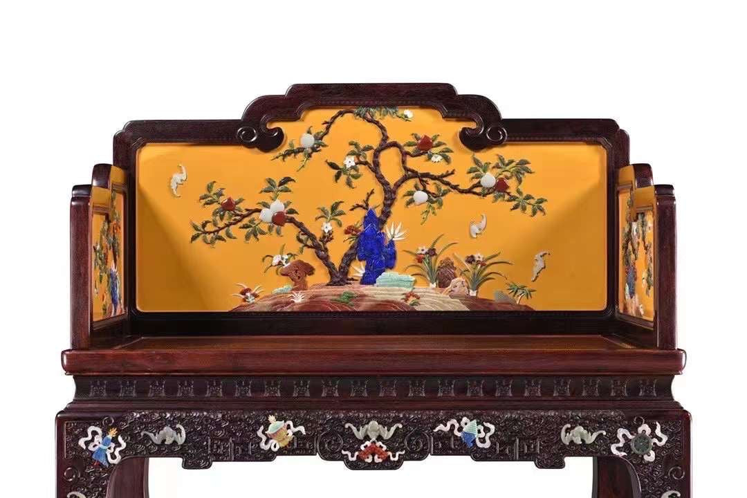 Qianlong Rosewood Lacquer Throne Inlaid with Treasures and Flowers