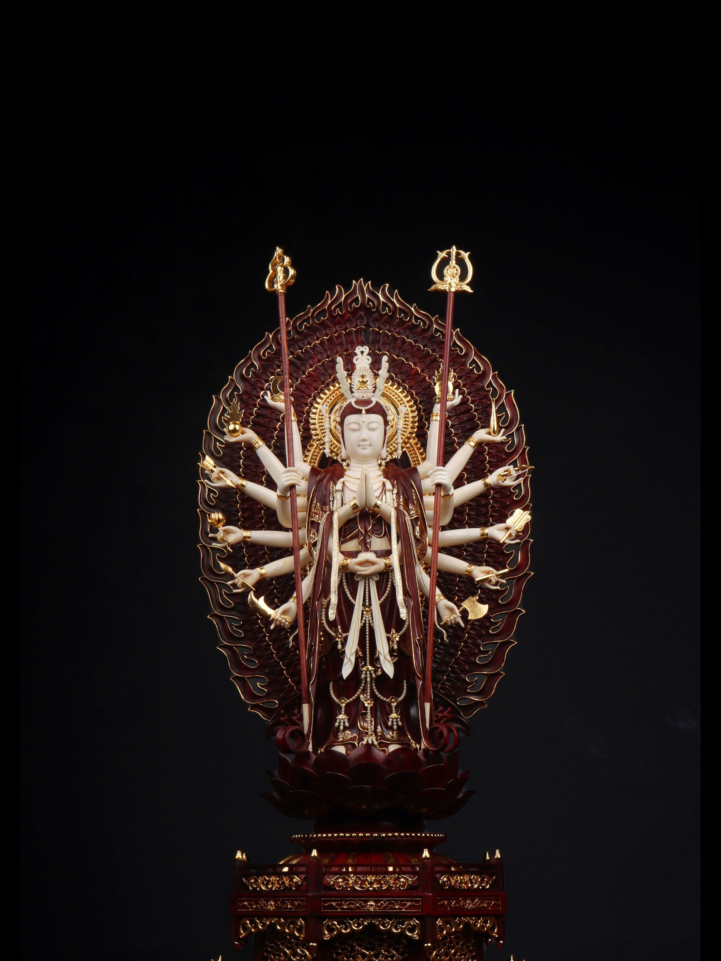 Thousand-Handed and Thousand-Eyed Guanyin Bodhisattva