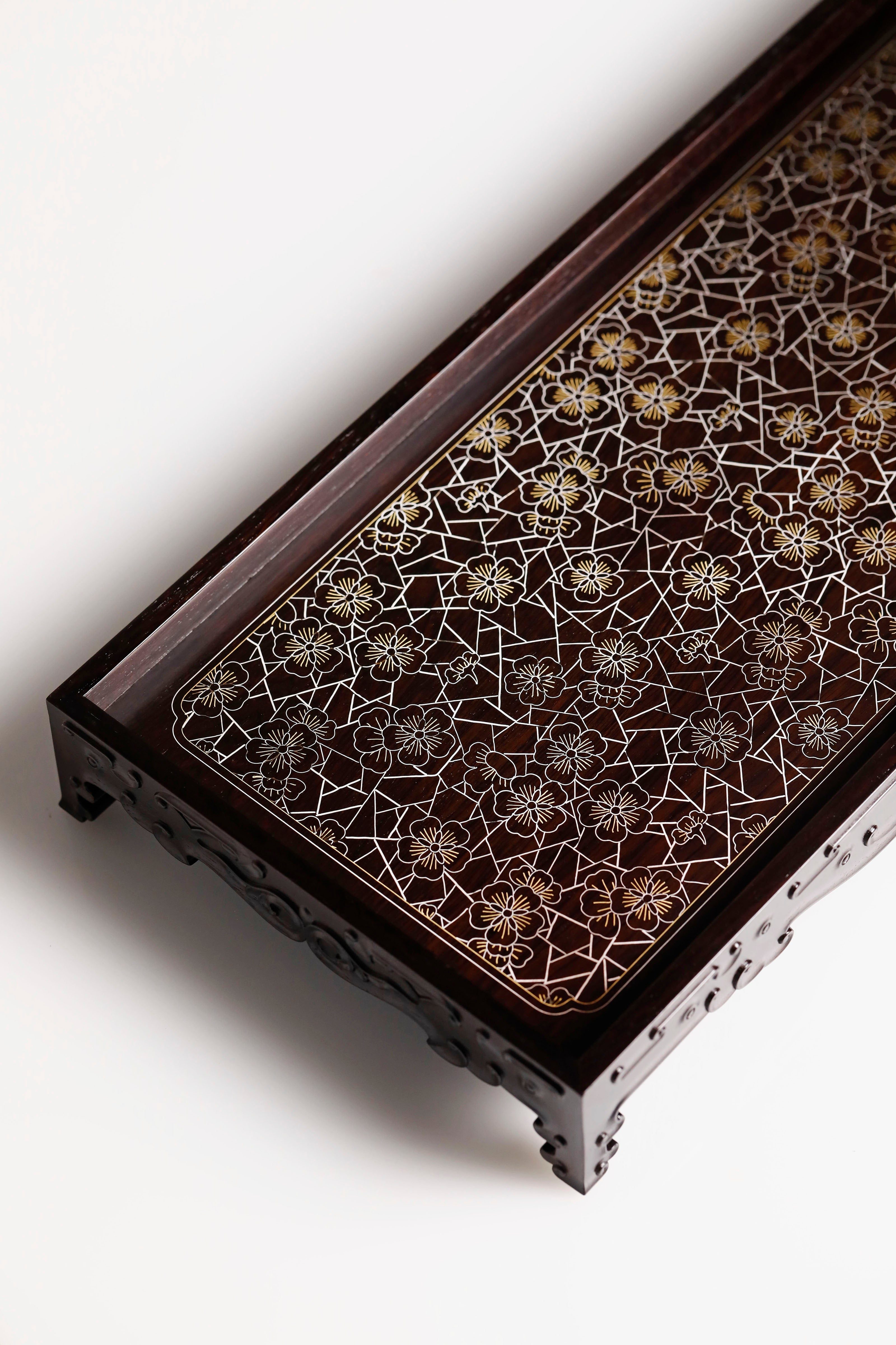 Purple sandalwood tray inlaid with silver plum blossom pattern