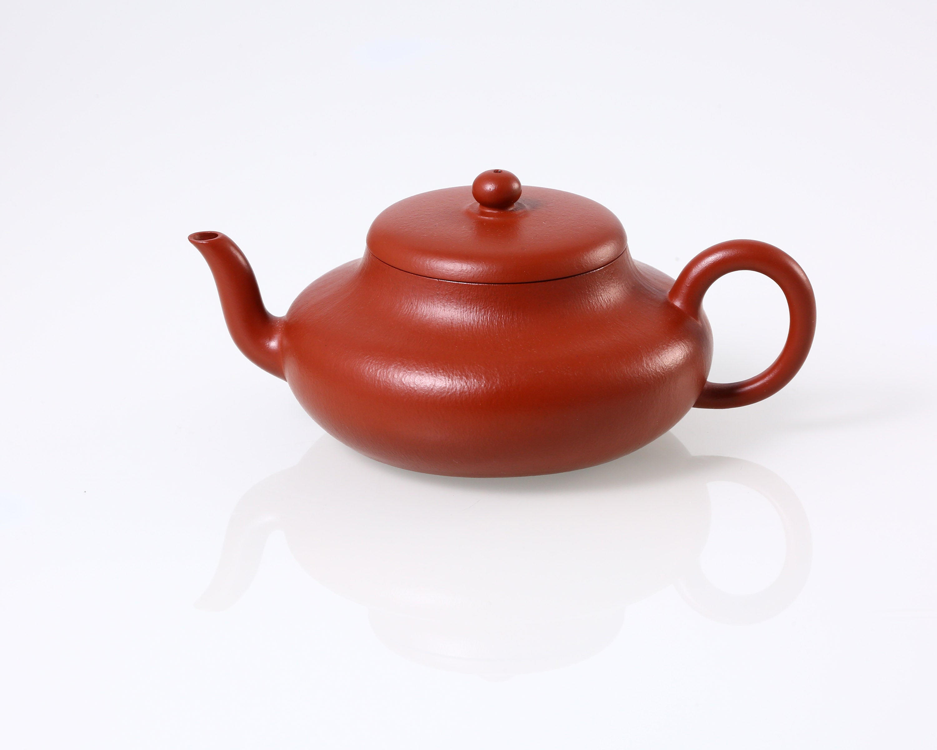 Qin Xun Junde Teapot, a Master of Zhu Ni Clay